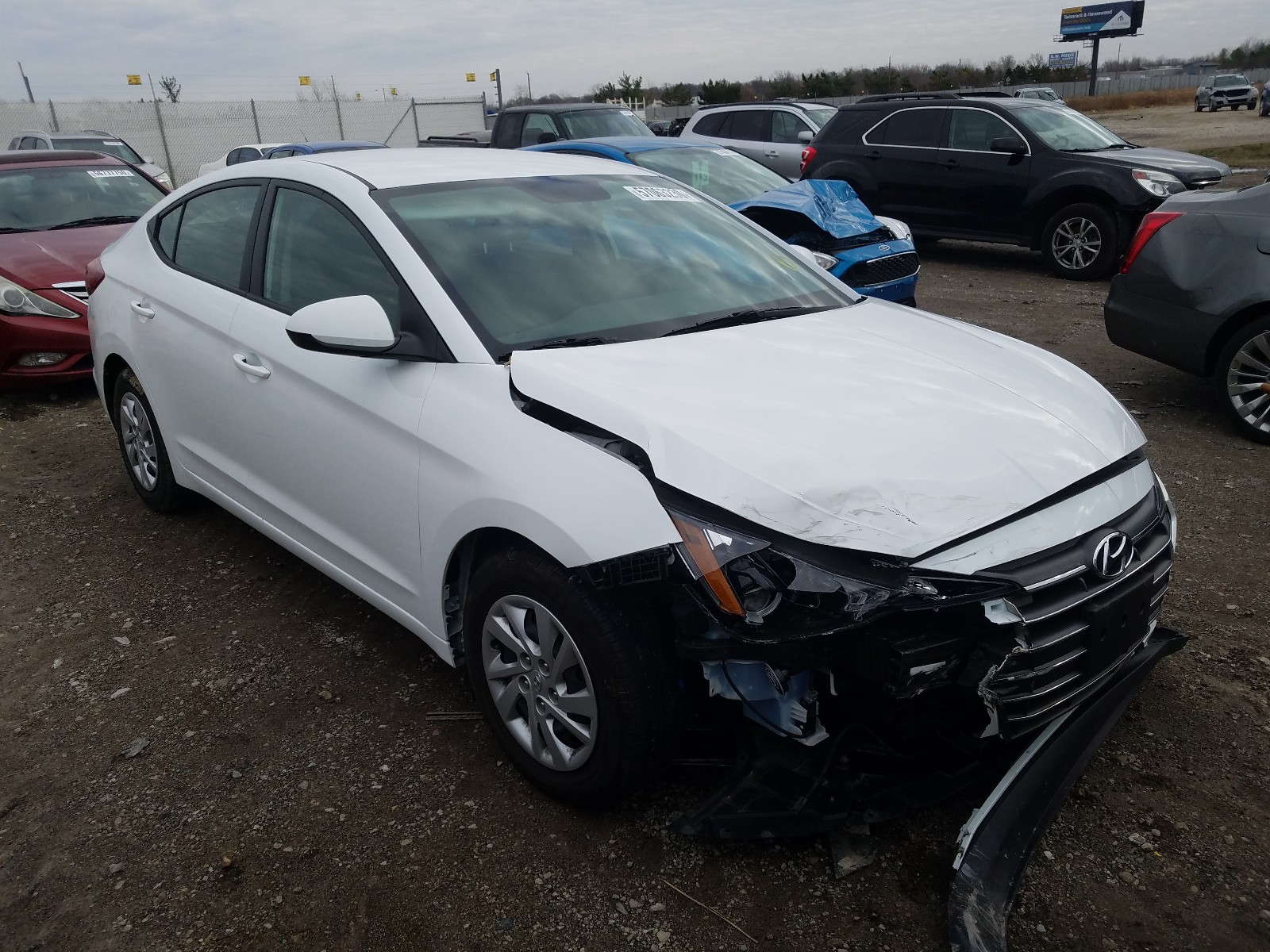 HYUNDAI ELANTRA SE 2019 5npd74lf7kh478586