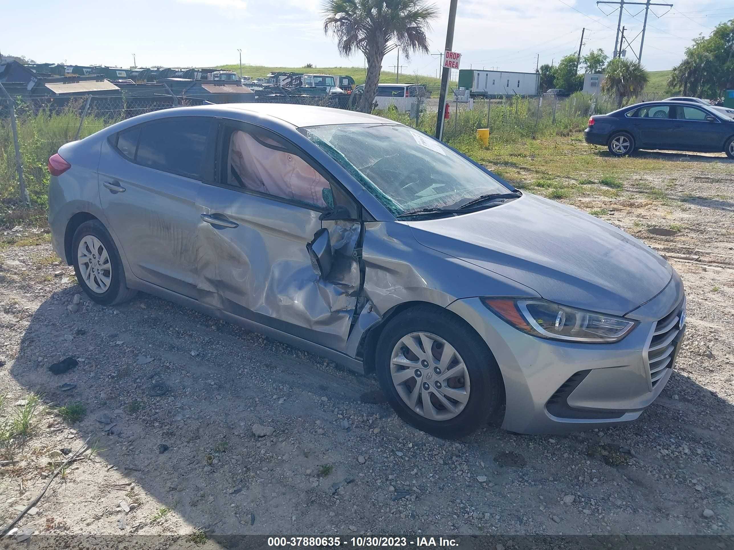 HYUNDAI ELANTRA 2017 5npd74lf9hh104392