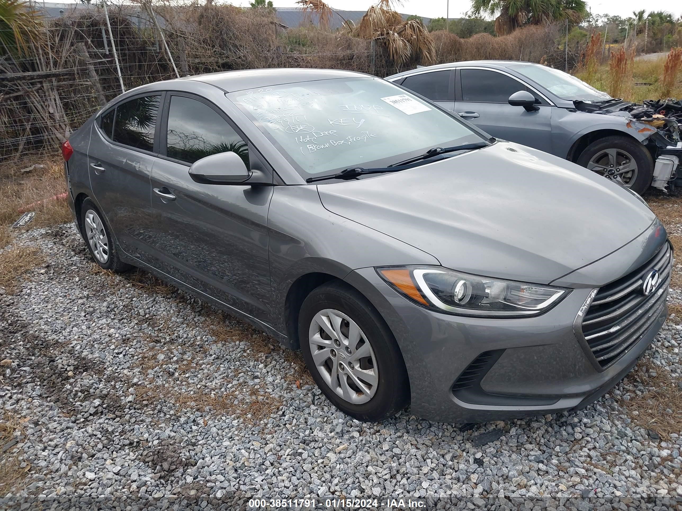 HYUNDAI ELANTRA 2018 5npd74lf9jh399161