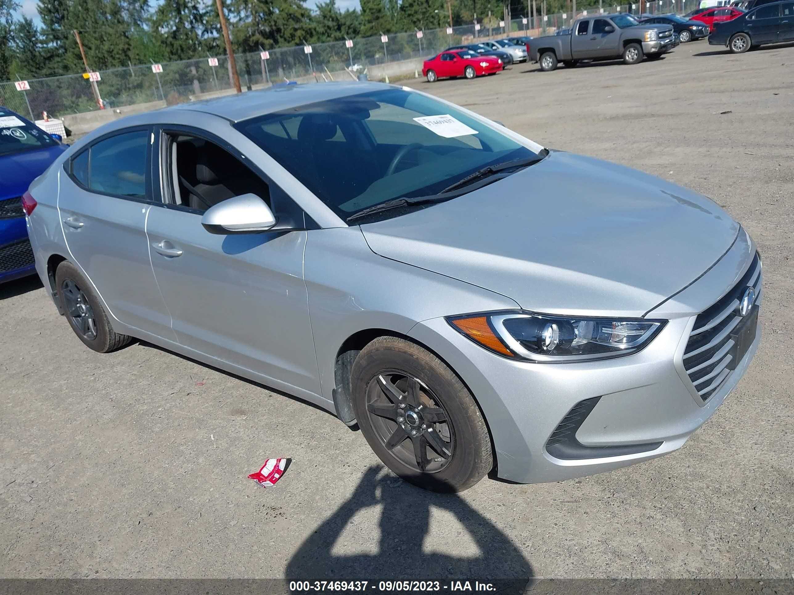 HYUNDAI ELANTRA 2018 5npd74lfxjh332455