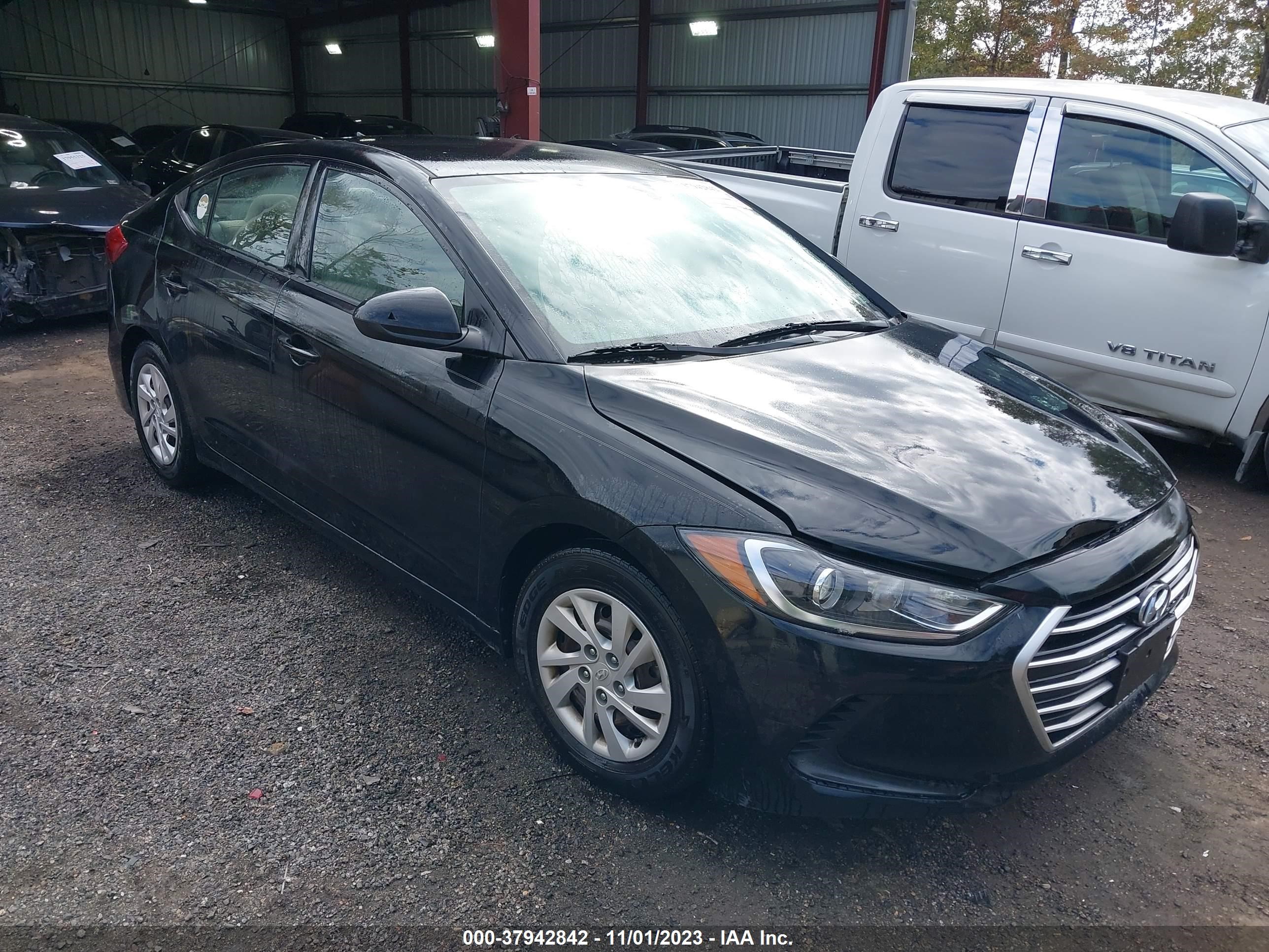 HYUNDAI ELANTRA 2018 5npd74lfxjh370526