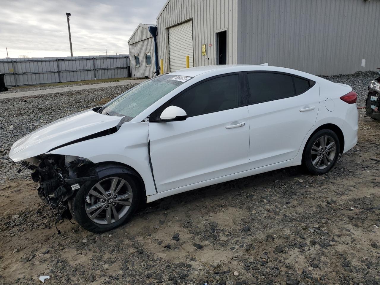 HYUNDAI ELANTRA 2017 5npd84lf0hh015985