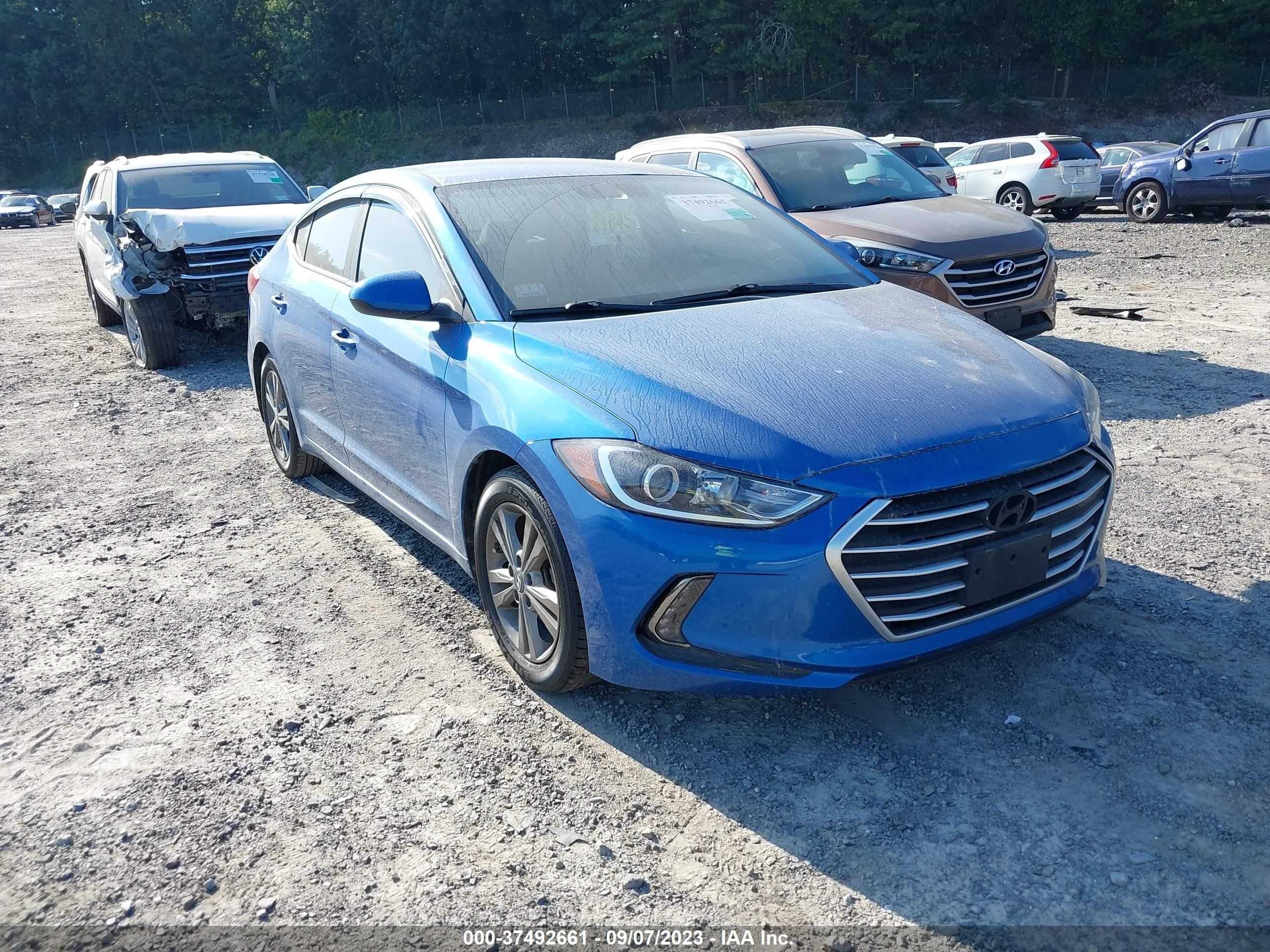 HYUNDAI ELANTRA 2017 5npd84lf0hh116542