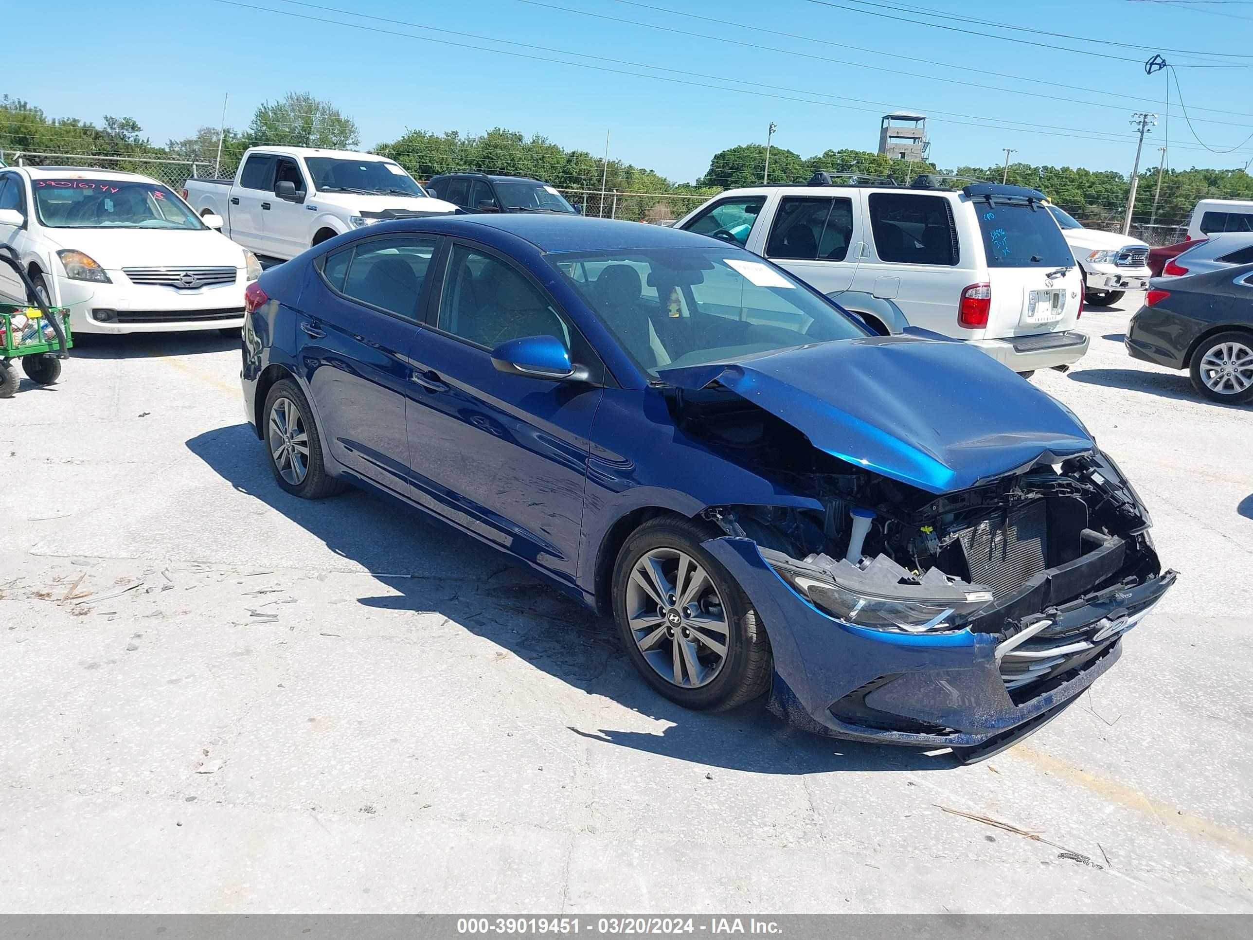 HYUNDAI ELANTRA 2017 5npd84lf0hh173095