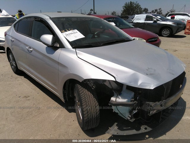 HYUNDAI ELANTRA 2017 5npd84lf0hh177485