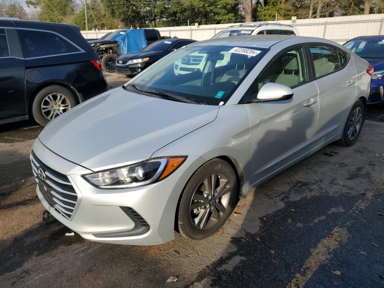 HYUNDAI ELANTRA 2018 5npd84lf0jh216548