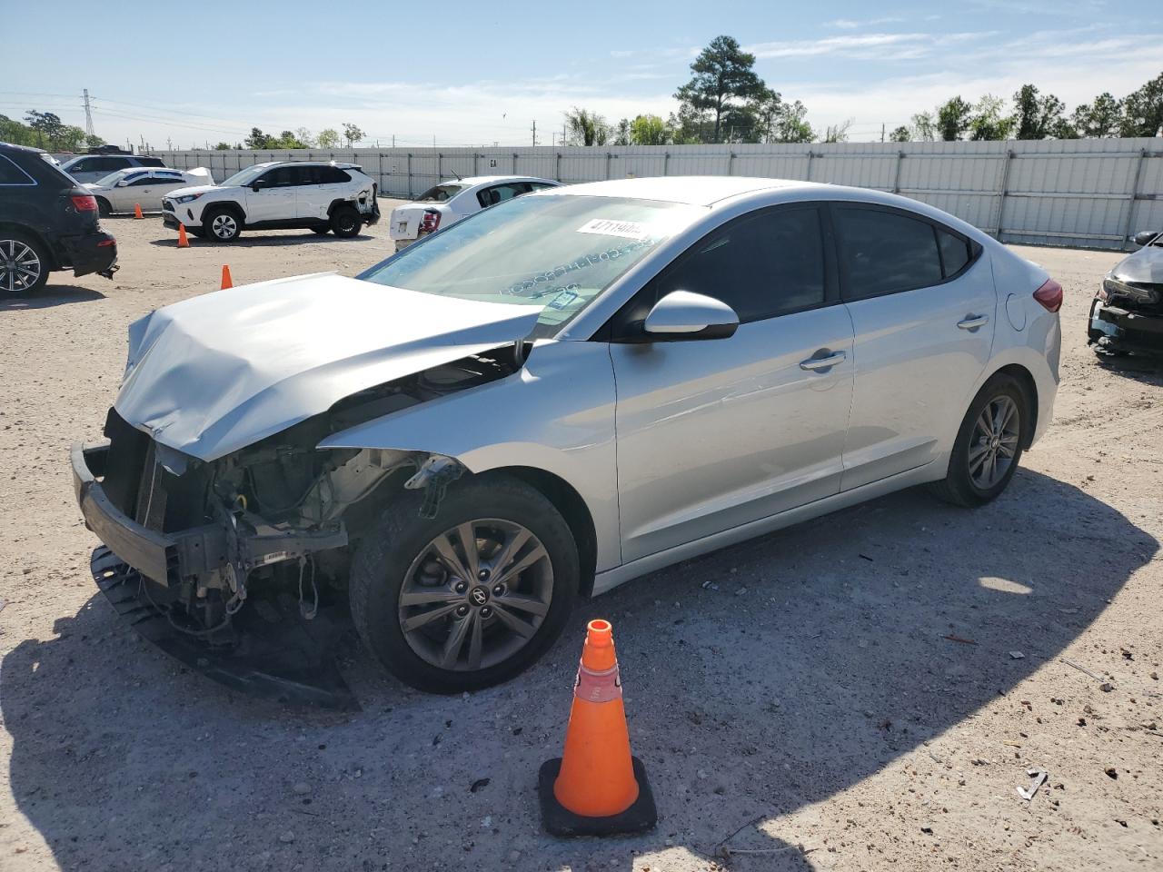 HYUNDAI ELANTRA 2018 5npd84lf0jh227579