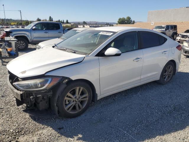 HYUNDAI ELANTRA SE 2018 5npd84lf0jh311823