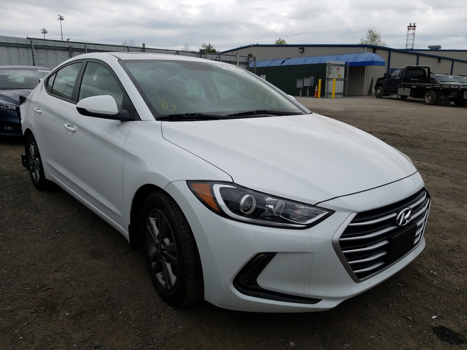 HYUNDAI ELANTRA SE 2018 5npd84lf0jh357412