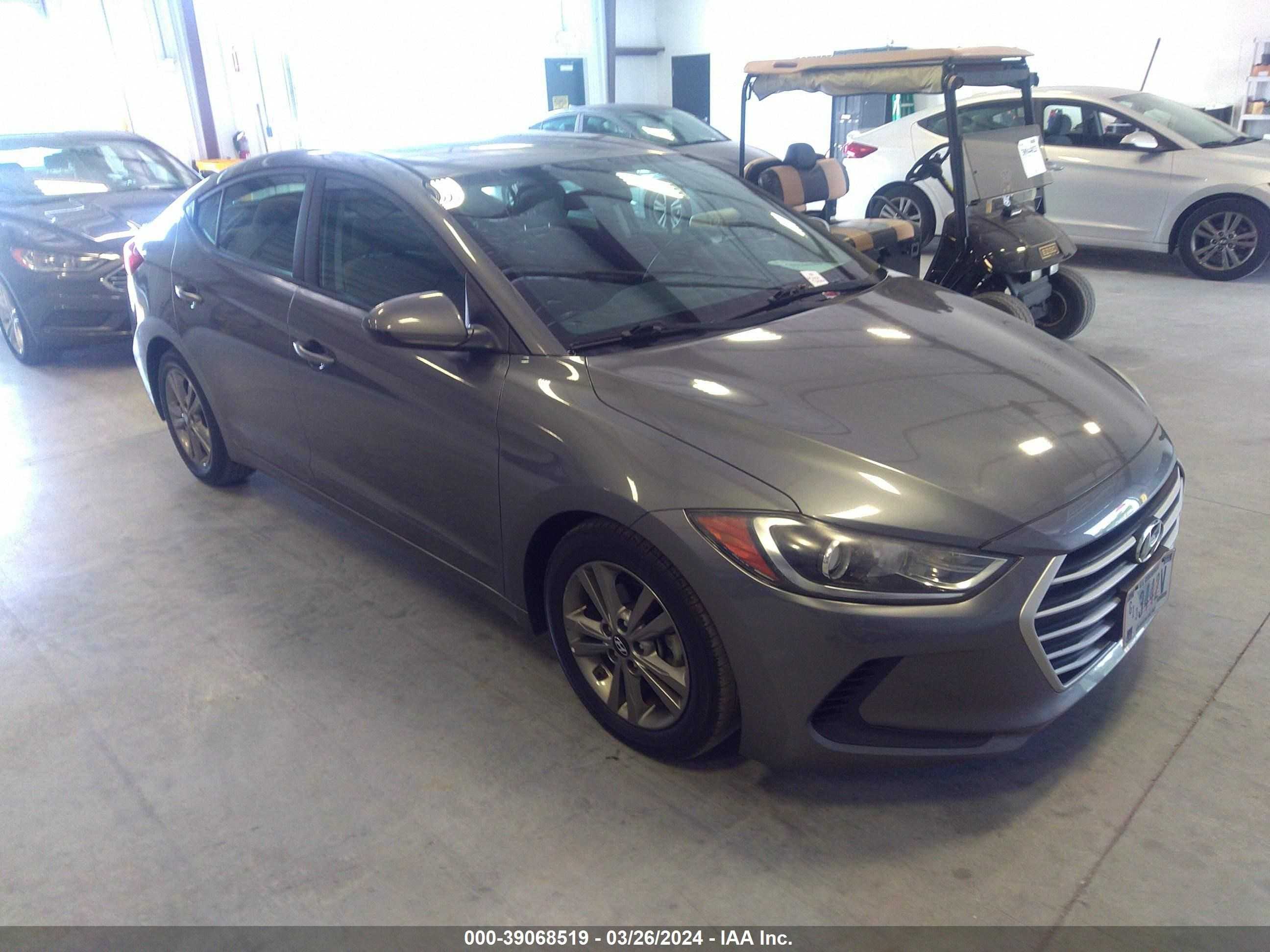 HYUNDAI ELANTRA 2018 5npd84lf0jh381385