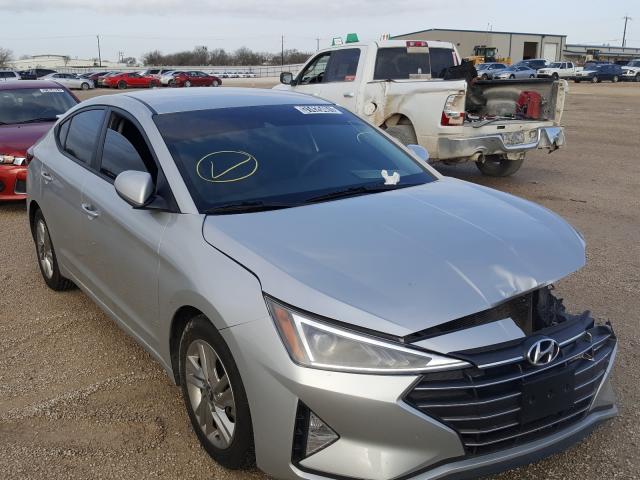 HYUNDAI ELANTRA SE 2019 5npd84lf0kh407548