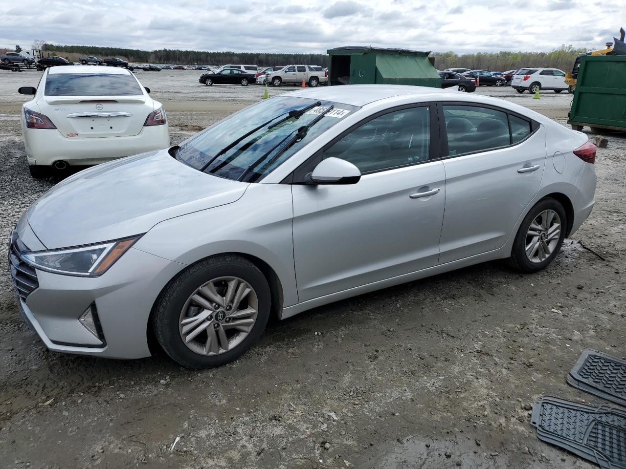 HYUNDAI ELANTRA 2019 5npd84lf0kh413690