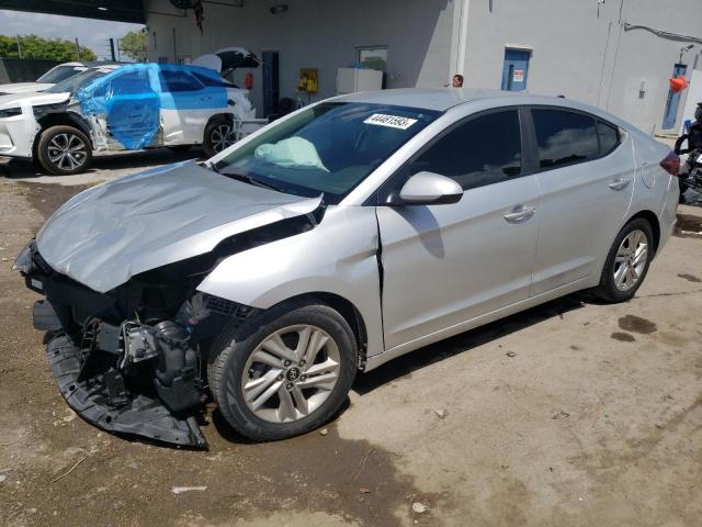 HYUNDAI ELANTRA SE 2019 5npd84lf0kh415486