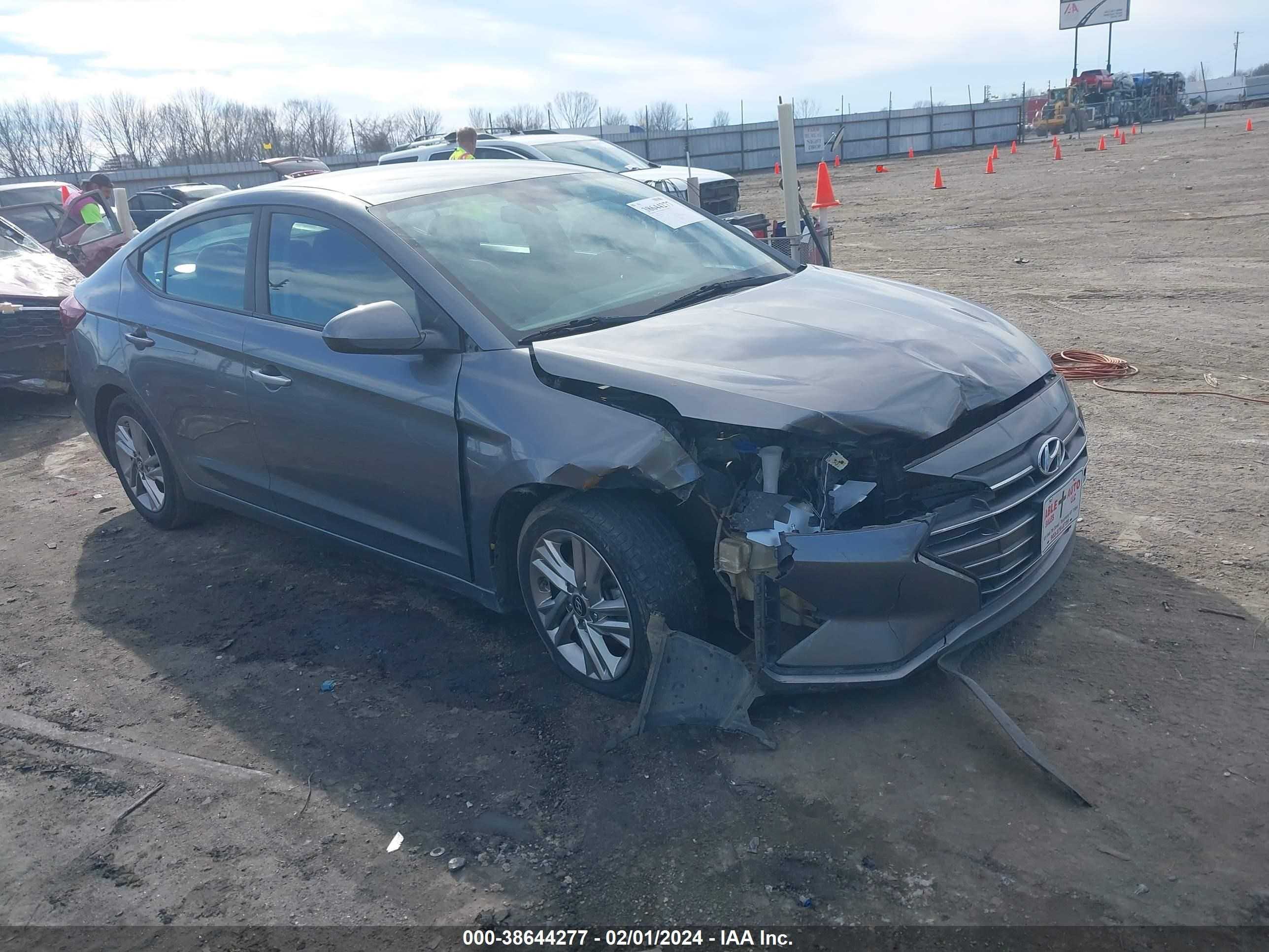 HYUNDAI ELANTRA 2019 5npd84lf0kh468267