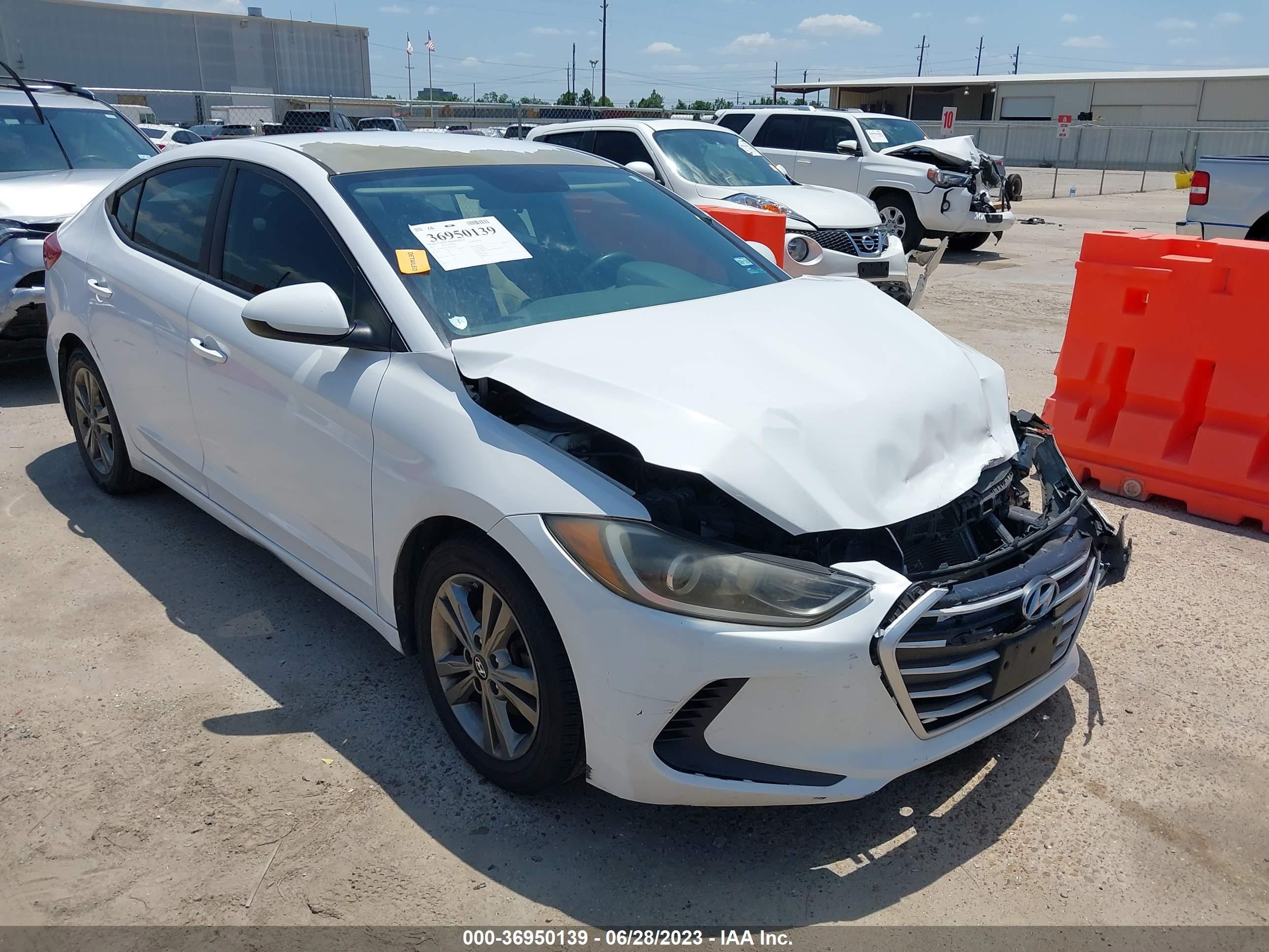 HYUNDAI ELANTRA 2017 5npd84lf1hh044069