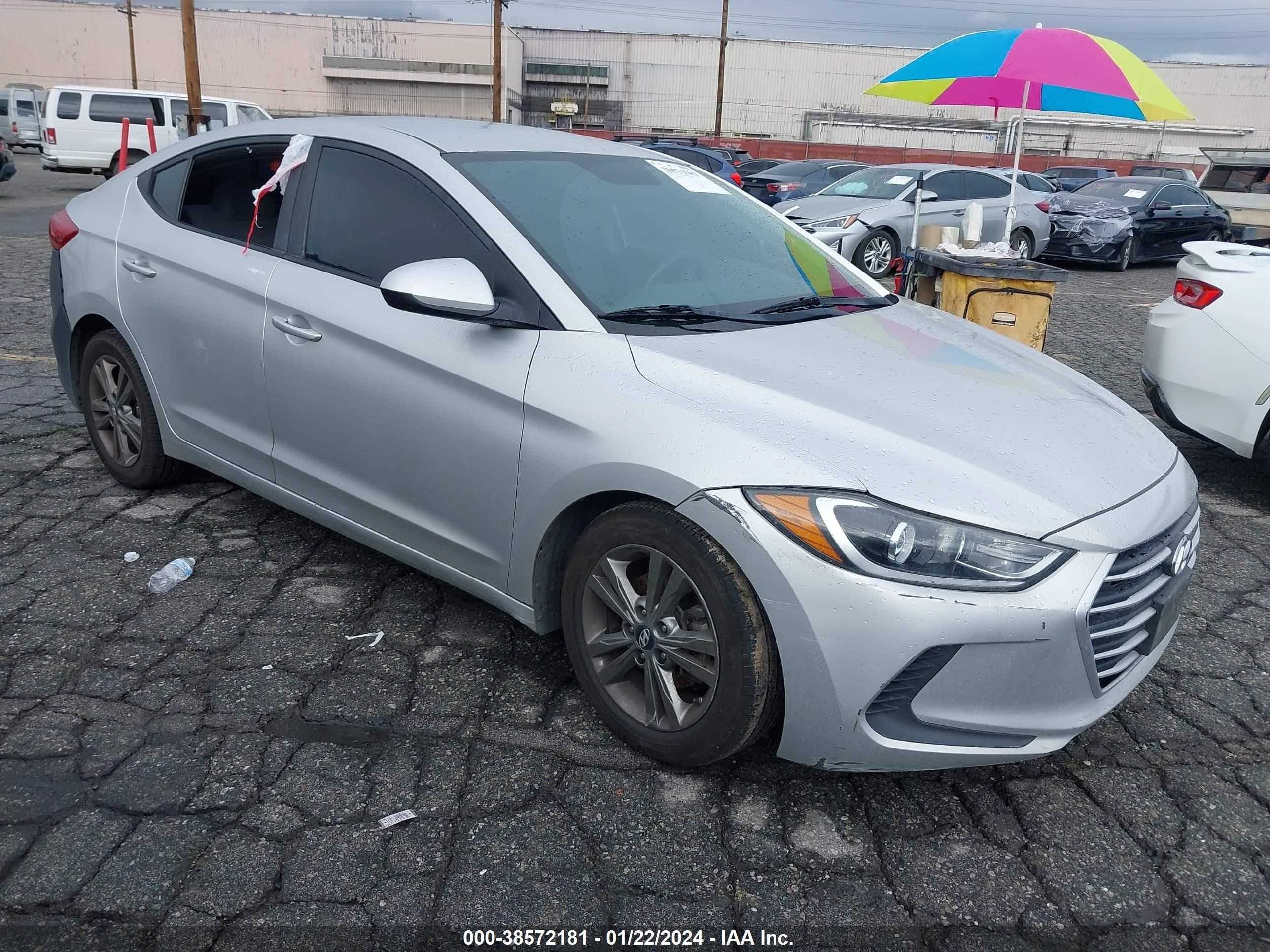 HYUNDAI ELANTRA 2018 5npd84lf1jh214016