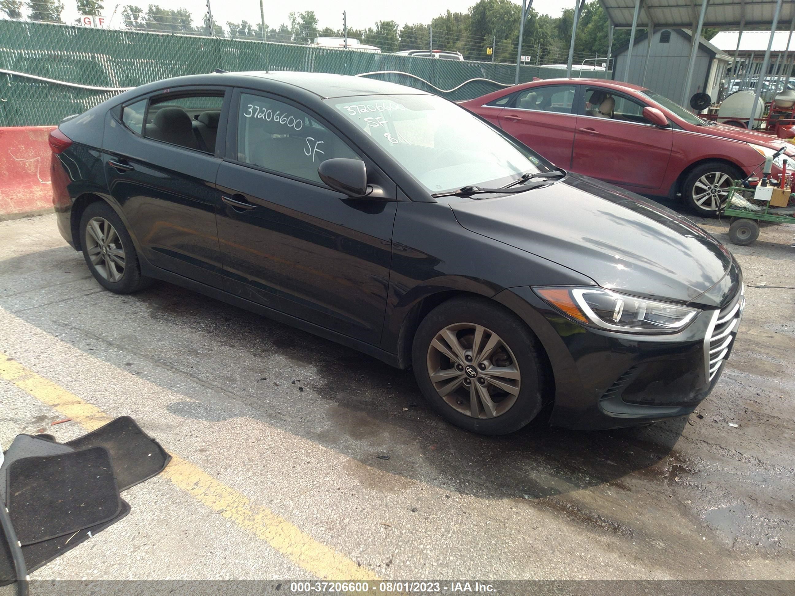 HYUNDAI ELANTRA 2018 5npd84lf1jh222228