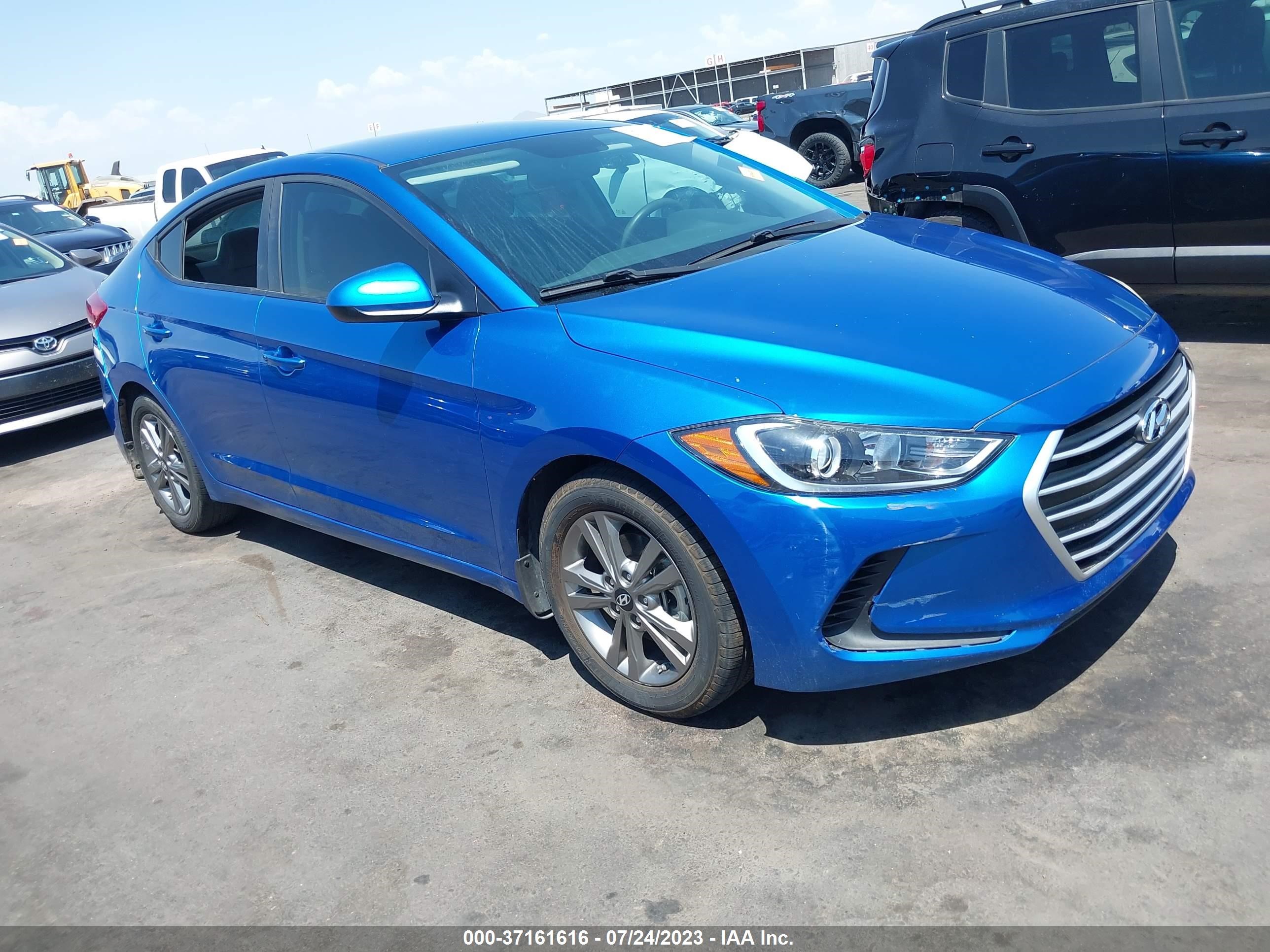 HYUNDAI ELANTRA 2018 5npd84lf1jh223301