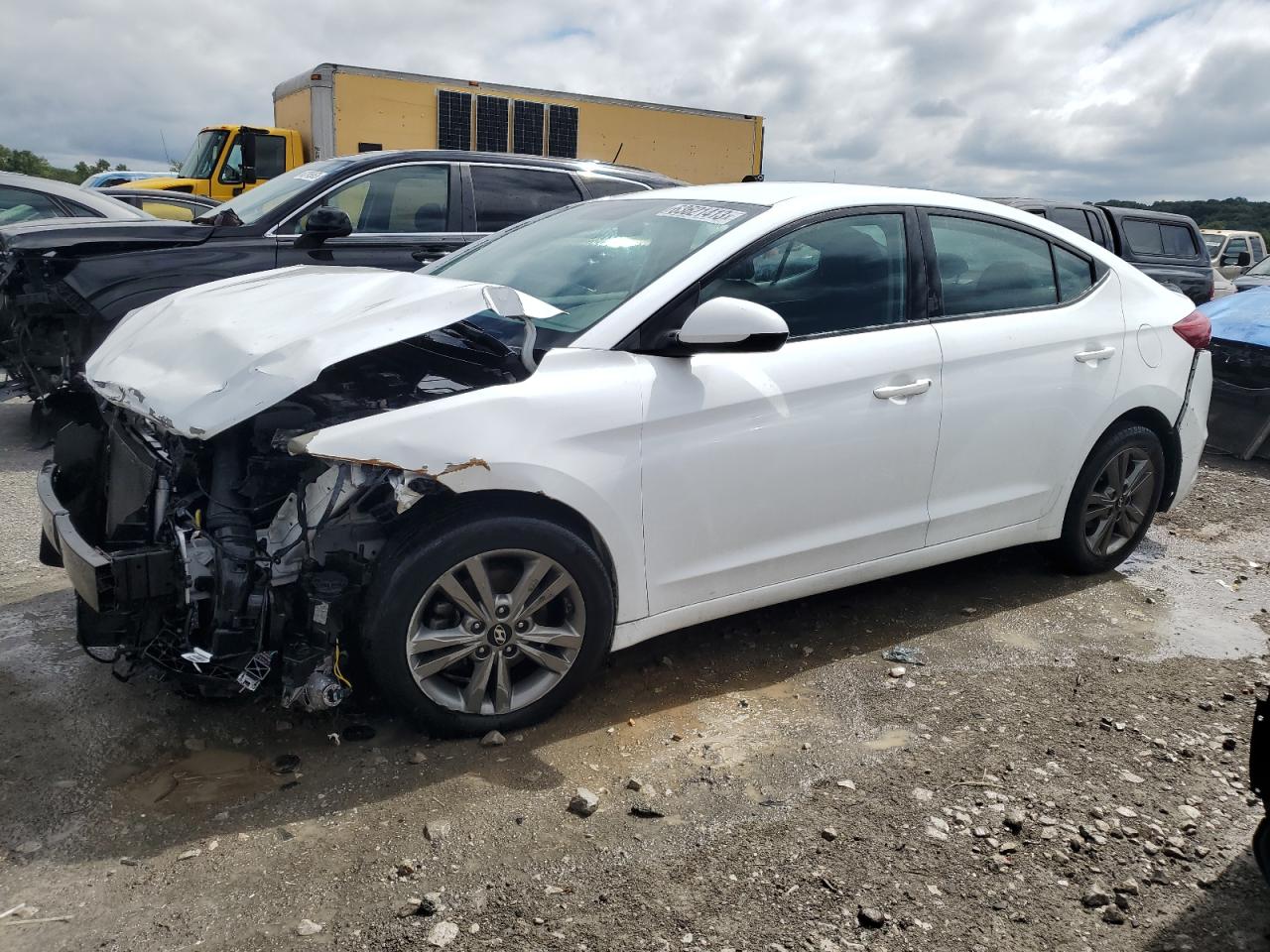 HYUNDAI ELANTRA 2018 5npd84lf1jh335192