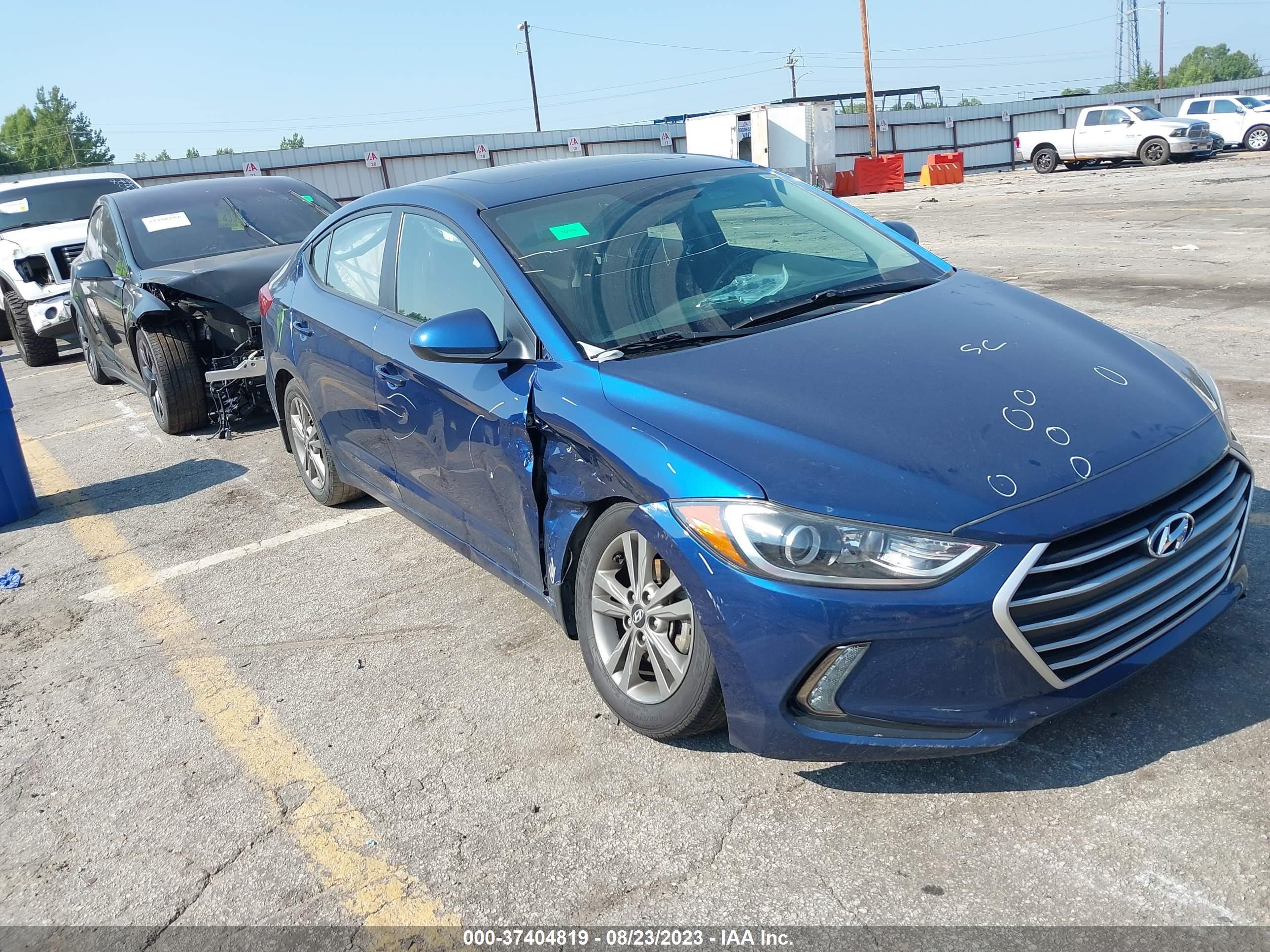 HYUNDAI ELANTRA 2018 5npd84lf1jh364627