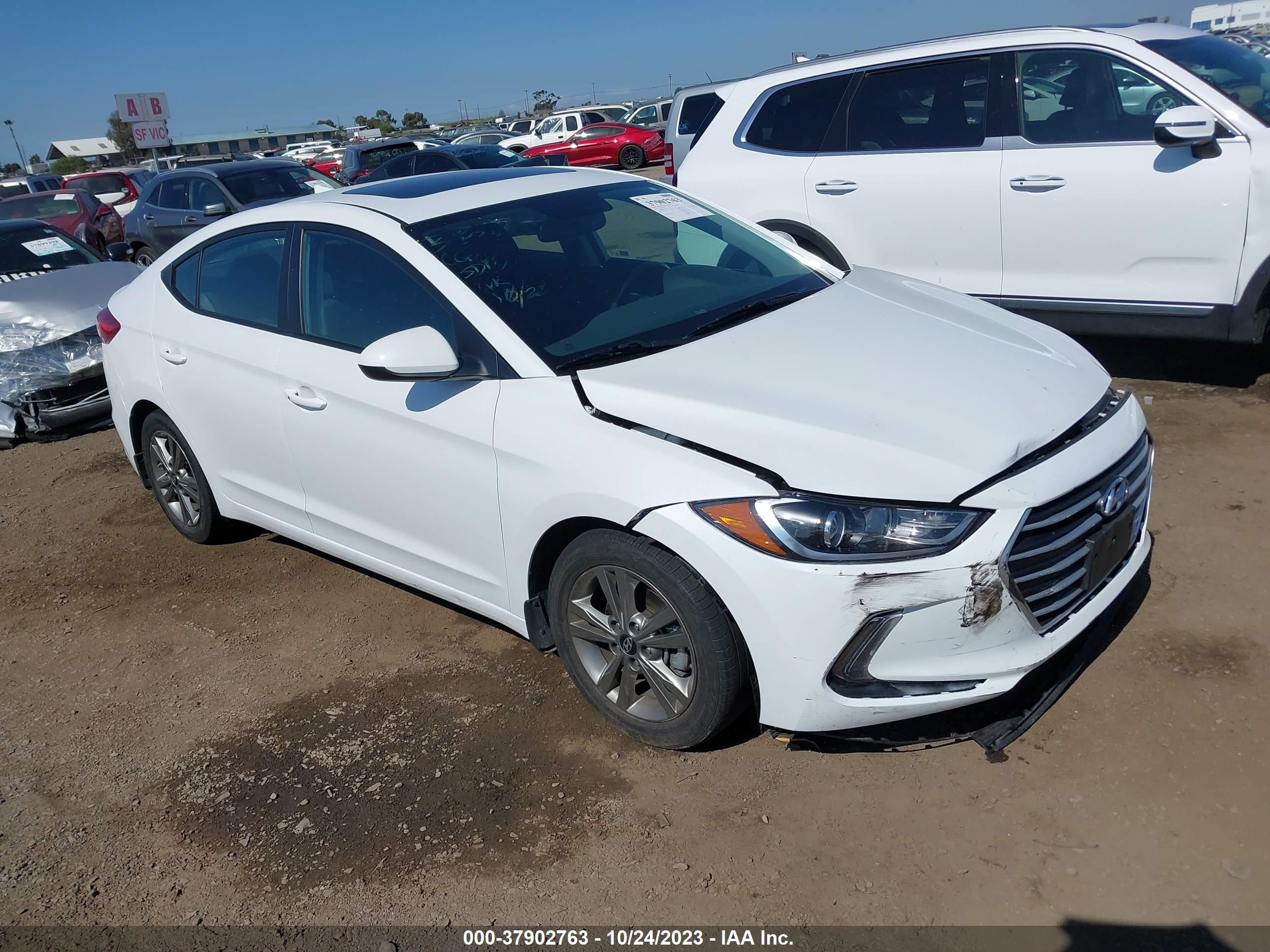 HYUNDAI ELANTRA 2018 5npd84lf1jh379130