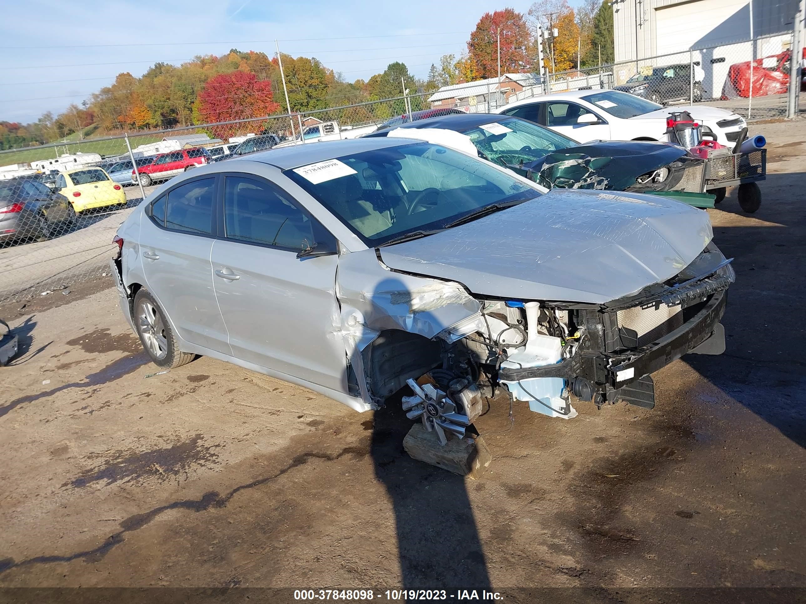 HYUNDAI ELANTRA 2019 5npd84lf1kh472411