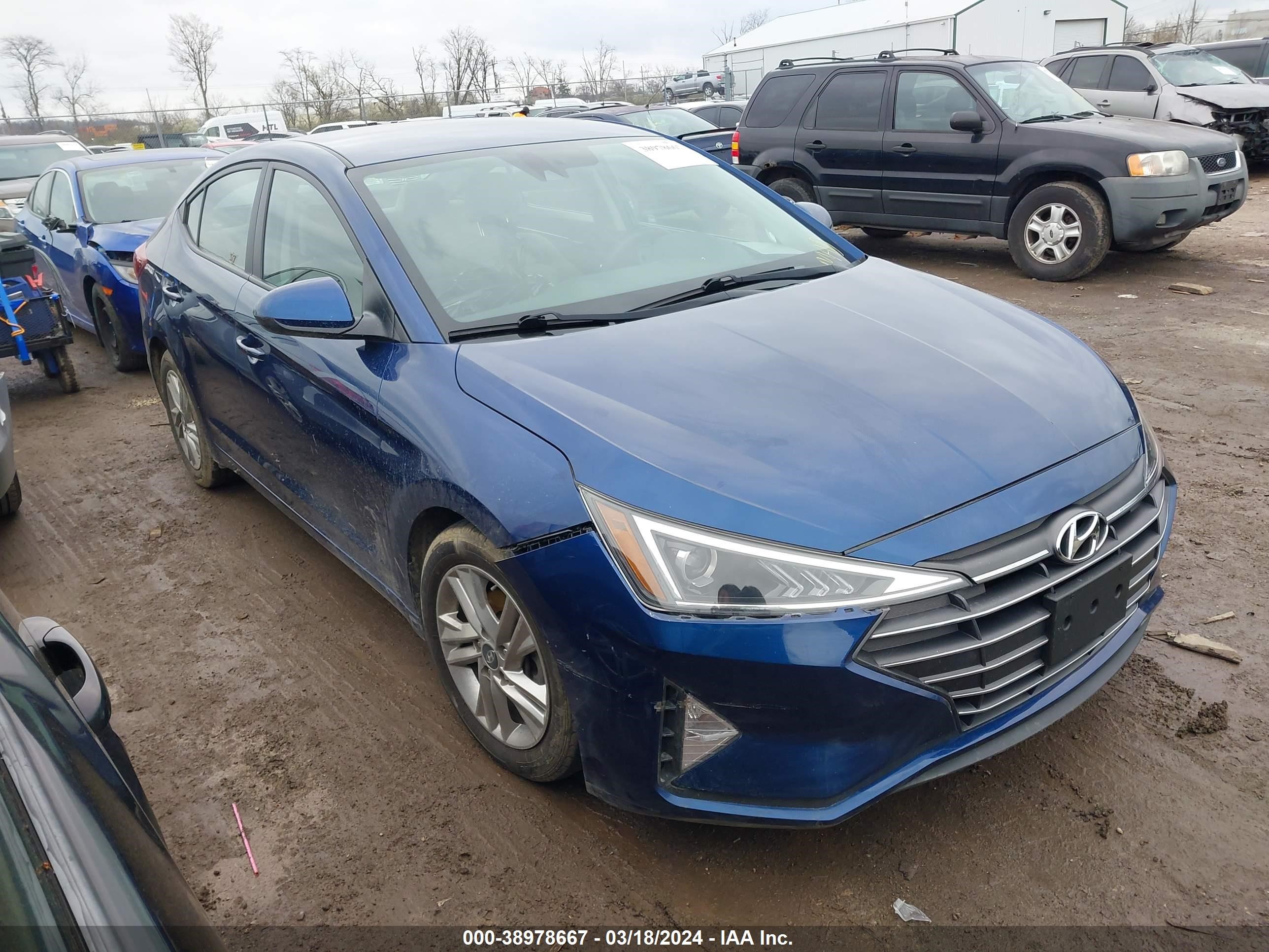 HYUNDAI ELANTRA 2019 5npd84lf1kh485434