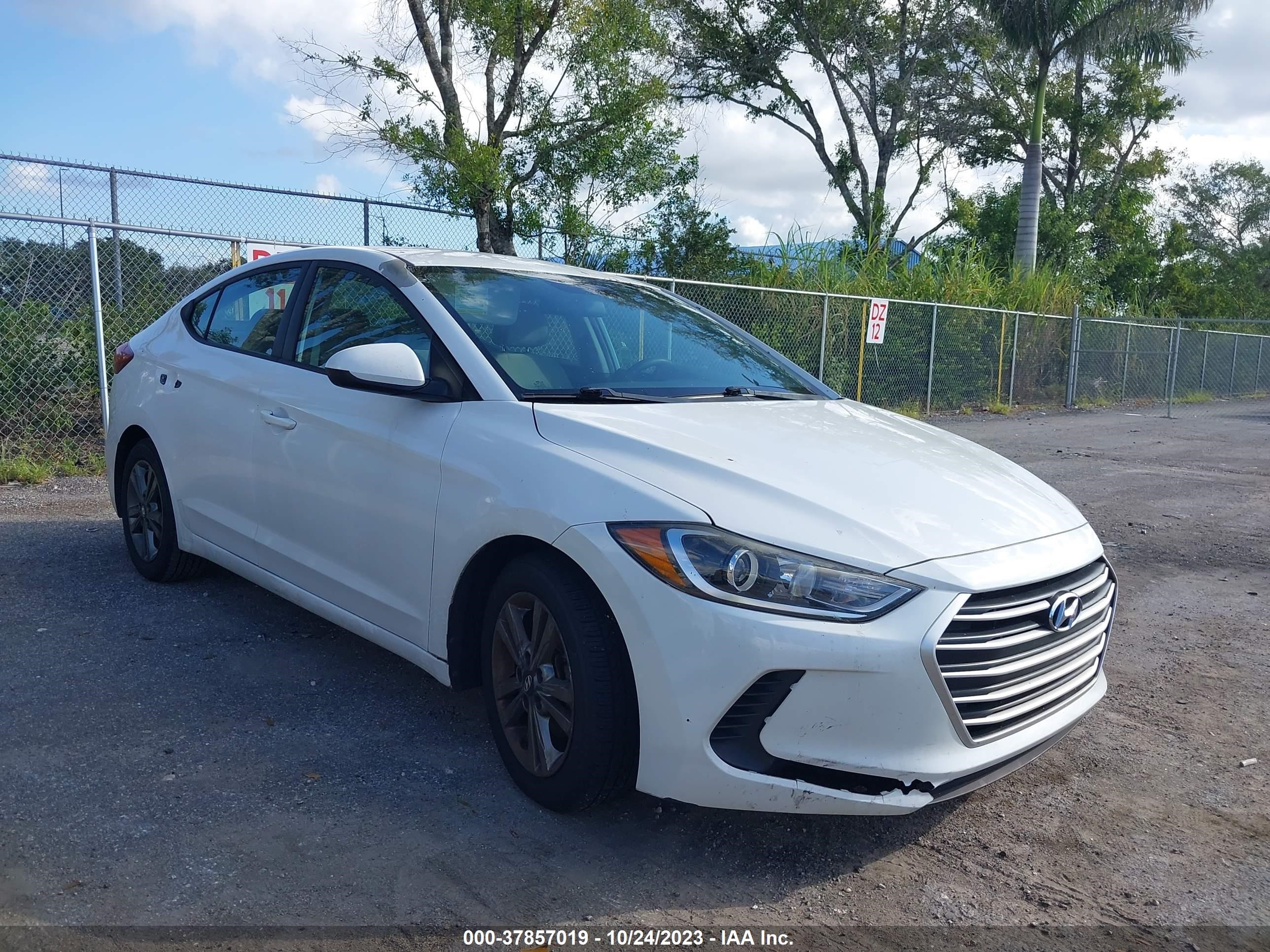 HYUNDAI ELANTRA 2017 5npd84lf2hh019827