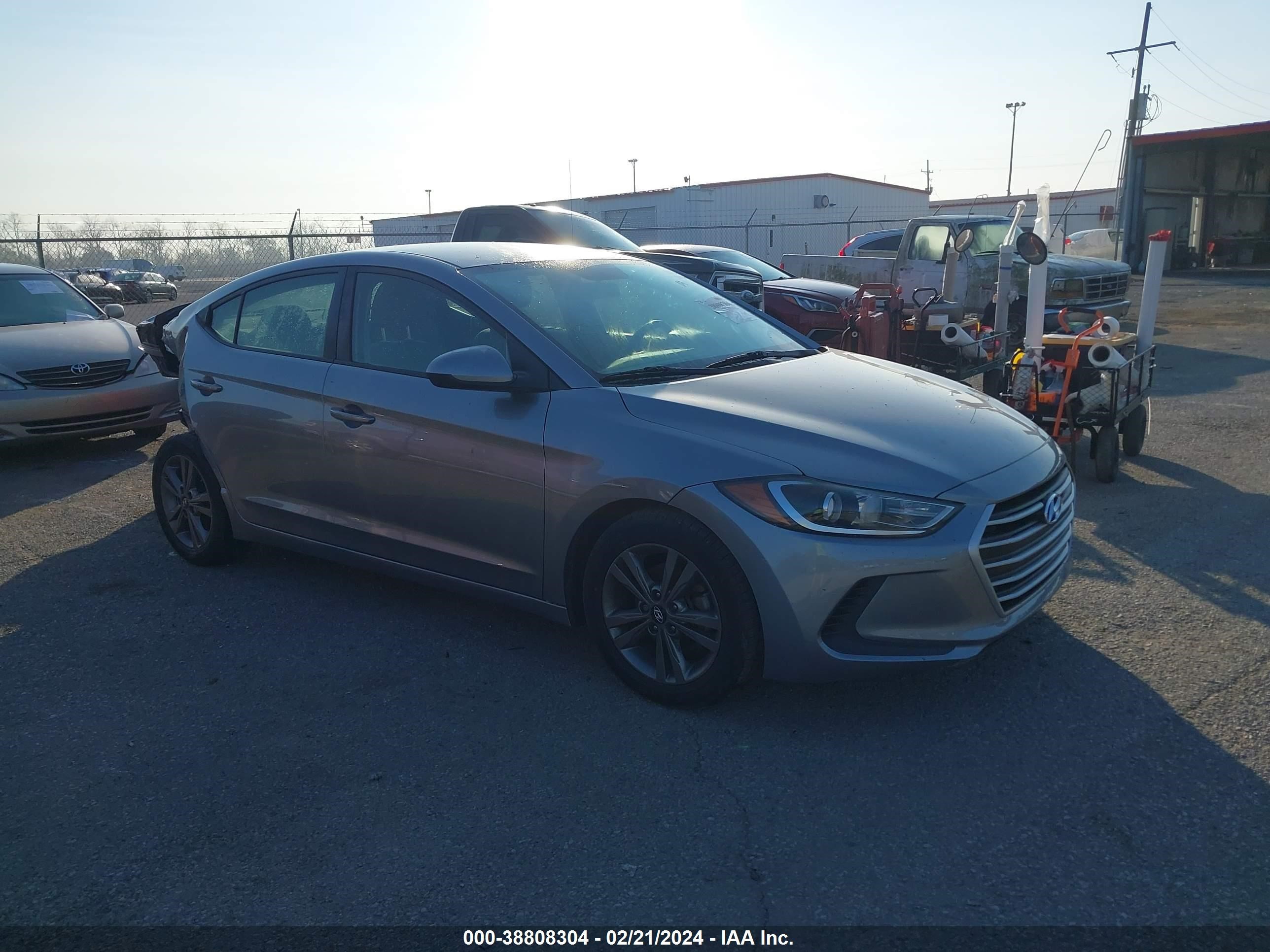 HYUNDAI ELANTRA 2017 5npd84lf2hh028866