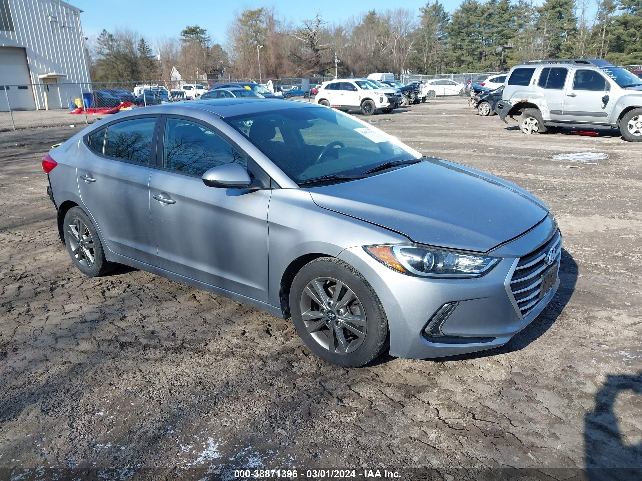 HYUNDAI ELANTRA 2017 5npd84lf2hh160283