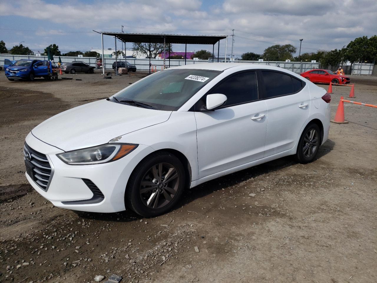 HYUNDAI ELANTRA 2018 5npd84lf2jh285774