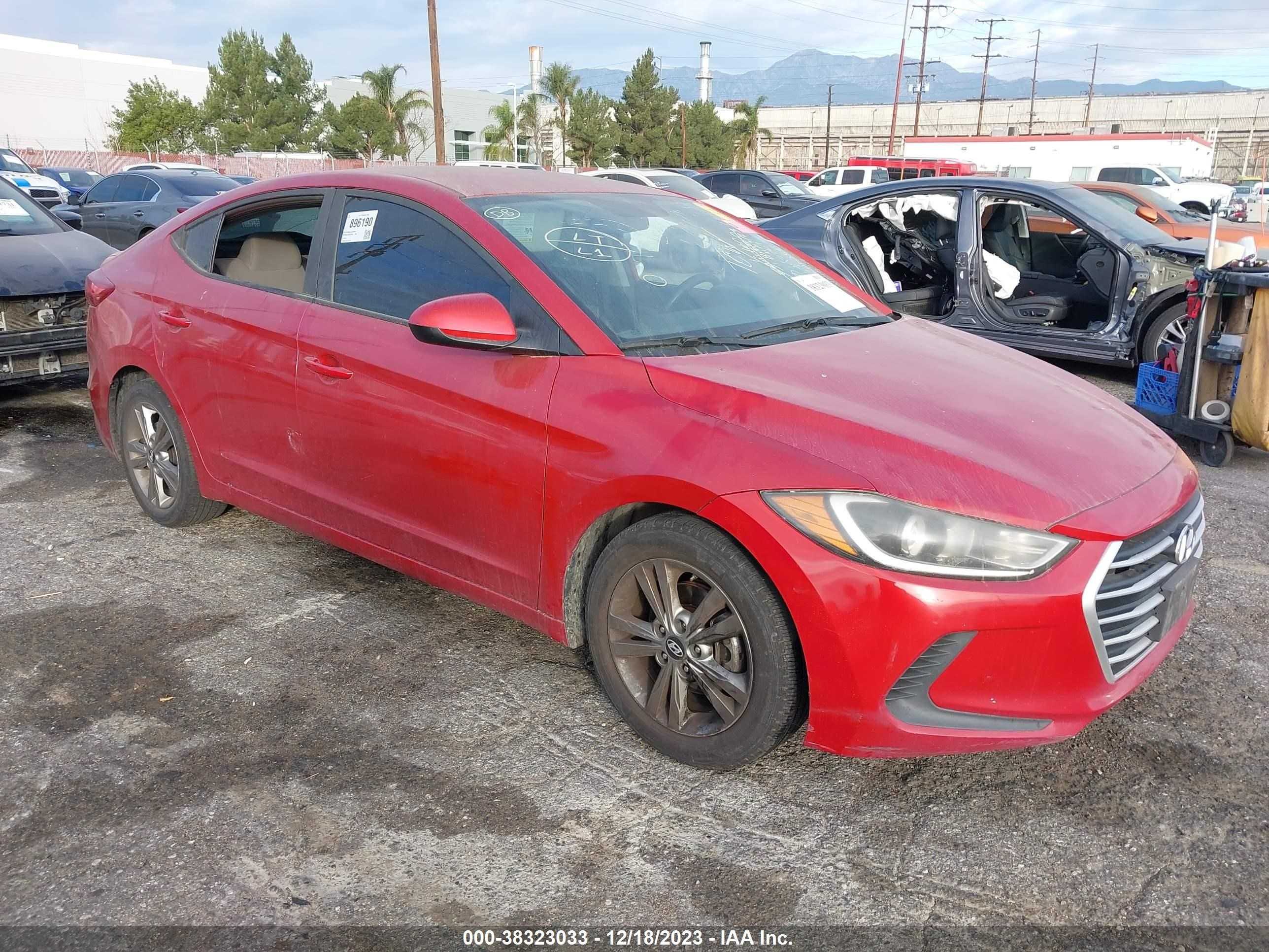 HYUNDAI ELANTRA 2018 5npd84lf2jh297567