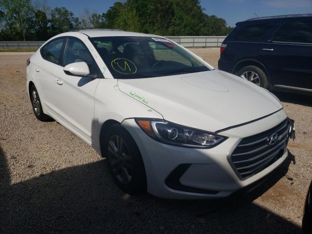 HYUNDAI ELANTRA SE 2018 5npd84lf2jh361591