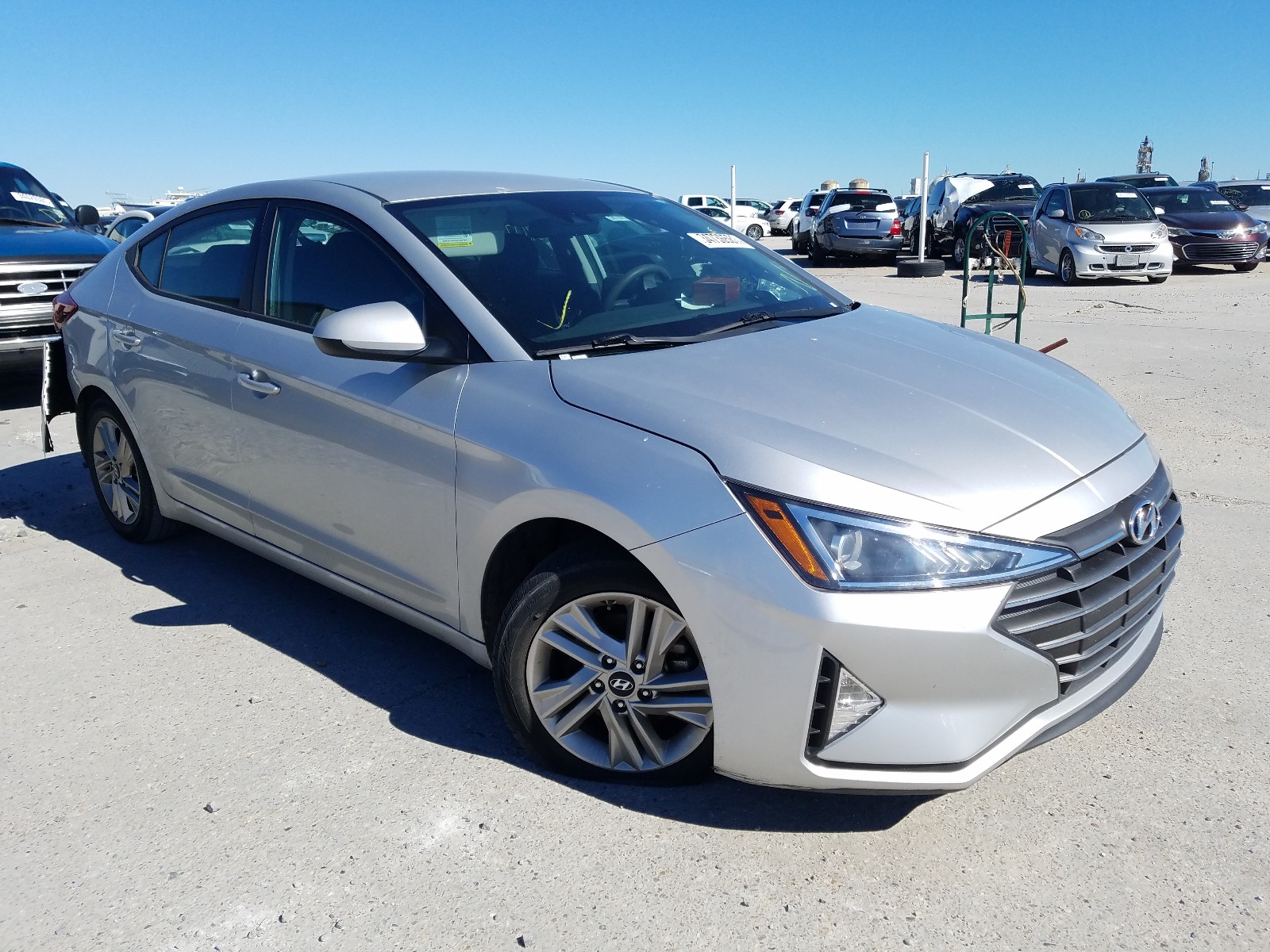 HYUNDAI ELANTRA SE 2019 5npd84lf2kh404375