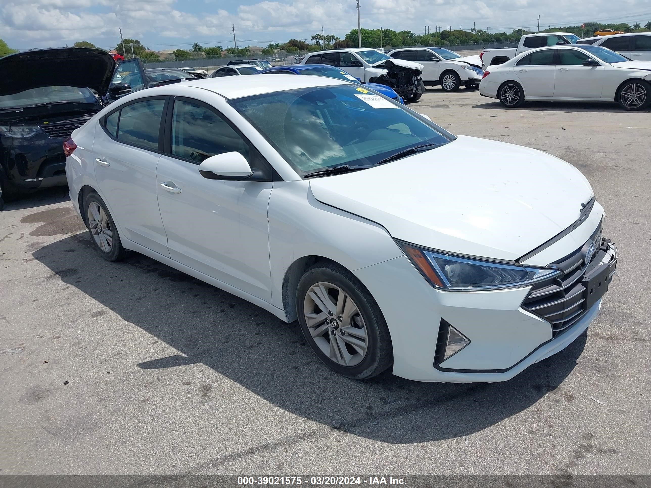 HYUNDAI ELANTRA 2019 5npd84lf2kh427459