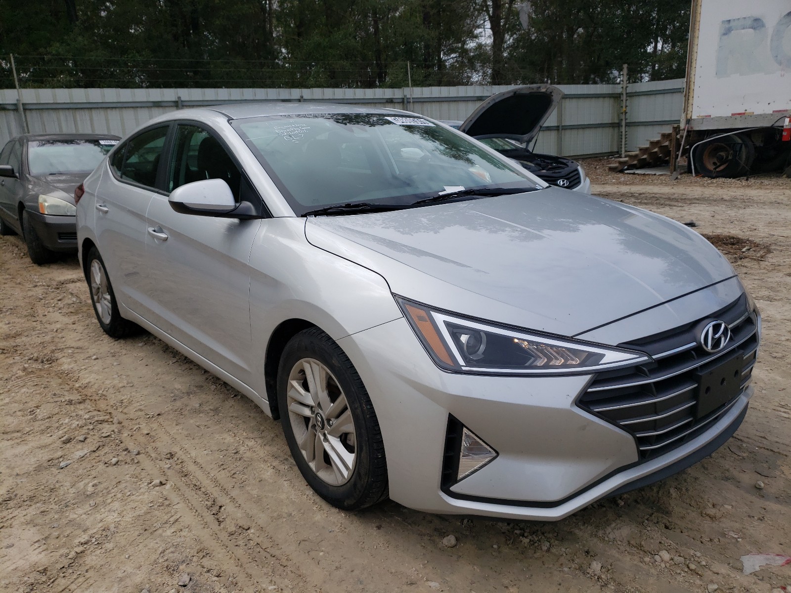 HYUNDAI ELANTRA SE 2019 5npd84lf2kh468514