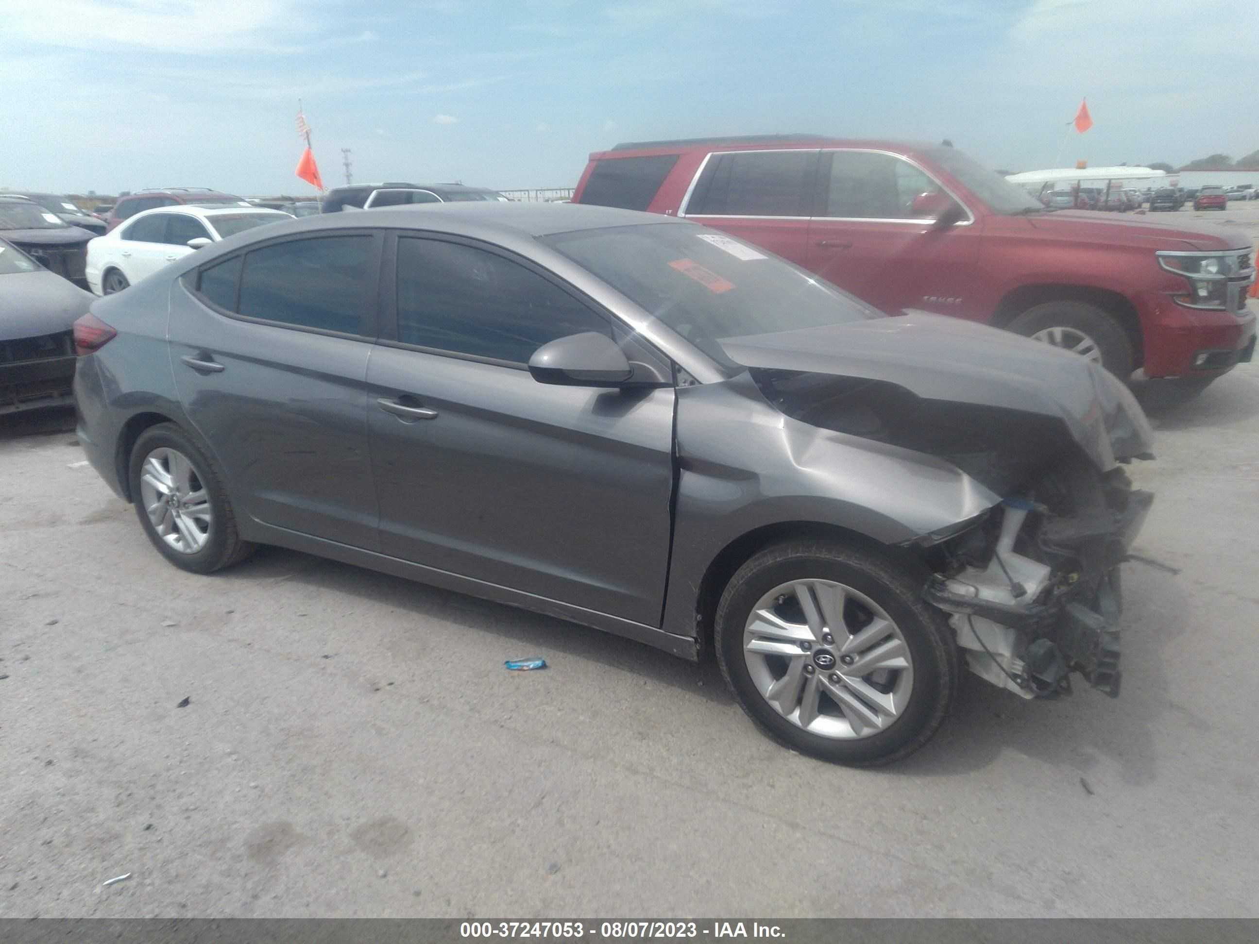 HYUNDAI ELANTRA 2019 5npd84lf2kh484910