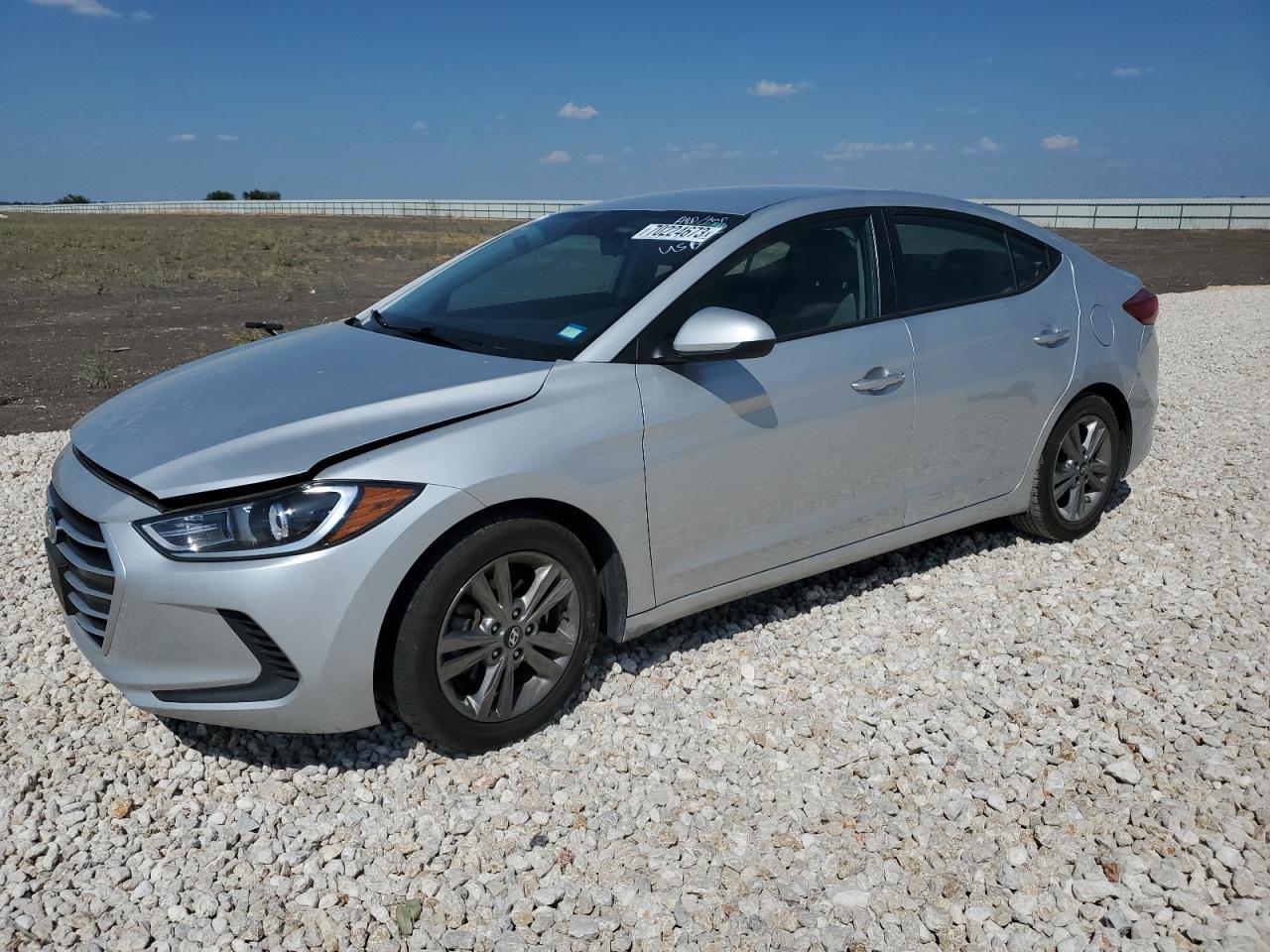 HYUNDAI ELANTRA 2017 5npd84lf3hh008111