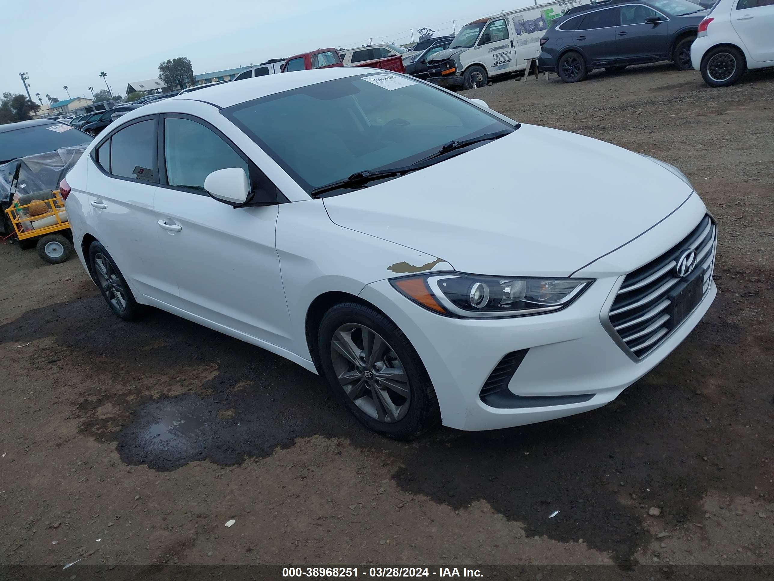 HYUNDAI ELANTRA 2017 5npd84lf3hh199321