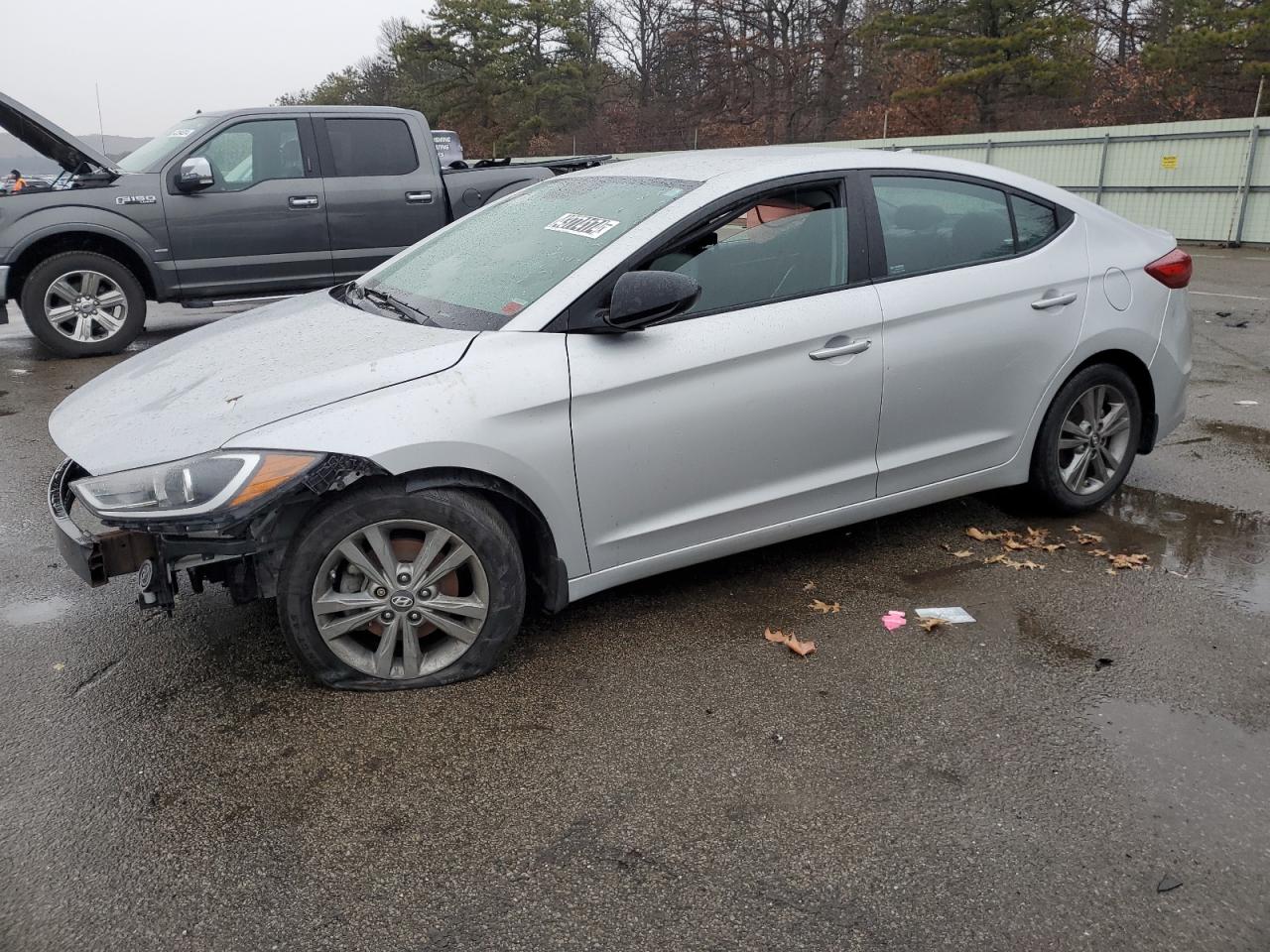 HYUNDAI ELANTRA 2018 5npd84lf3jh224367