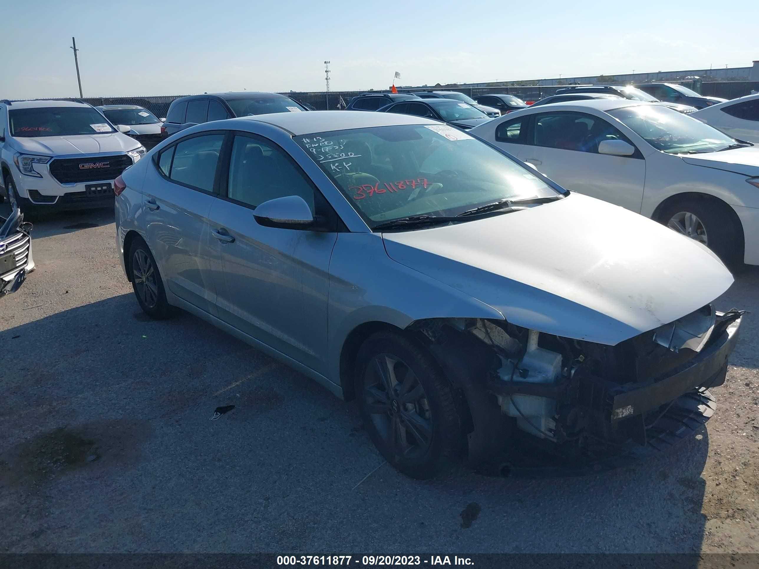 HYUNDAI ELANTRA 2018 5npd84lf3jh313338