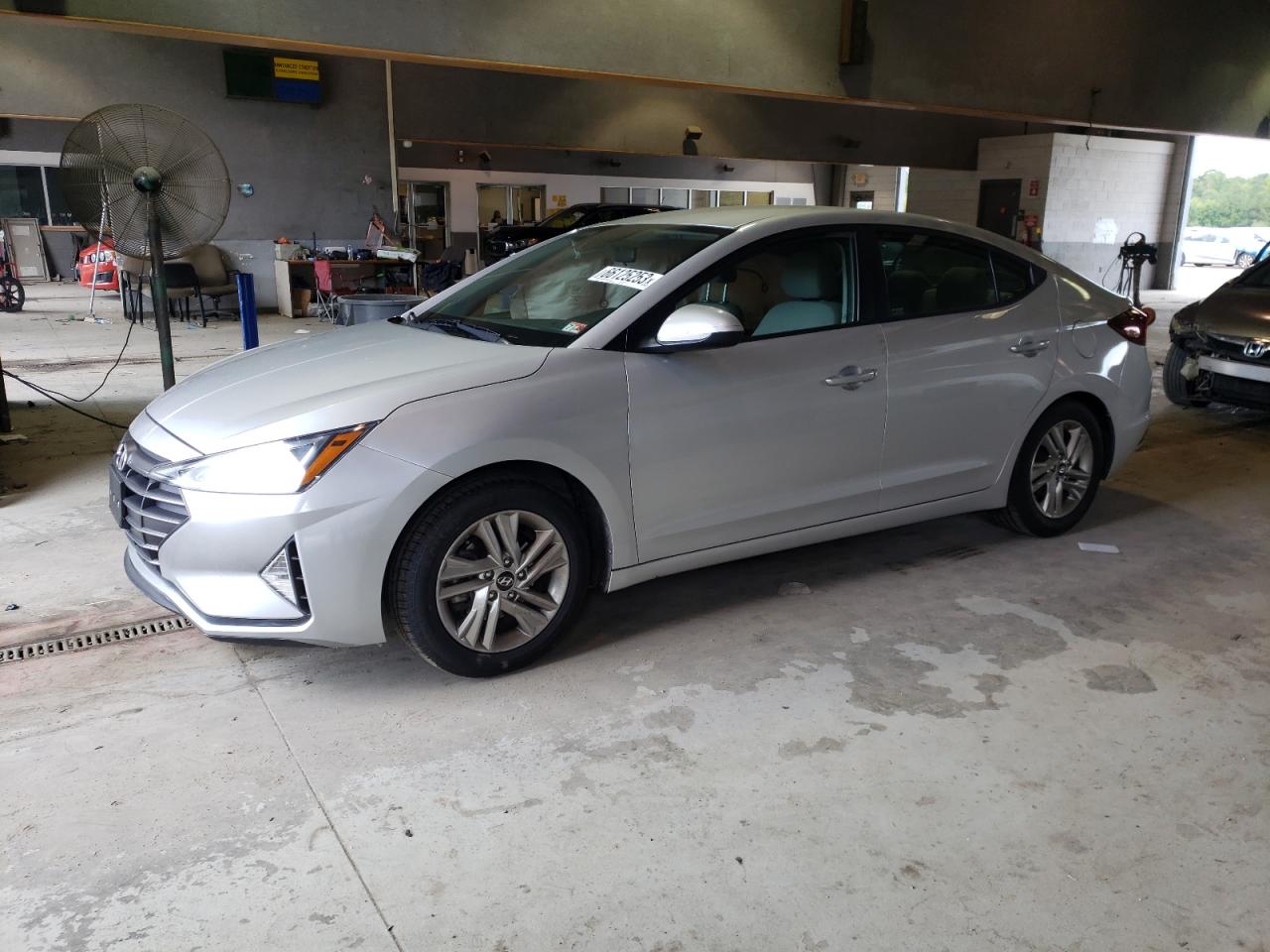 HYUNDAI ELANTRA 2019 5npd84lf3kh410153