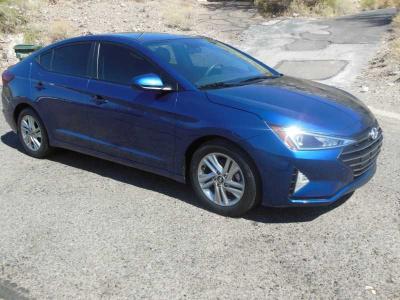 HYUNDAI ELANTRA SE 2019 5npd84lf3kh437725