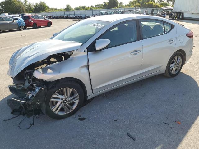 HYUNDAI ELANTRA SE 2019 5npd84lf3kh464794