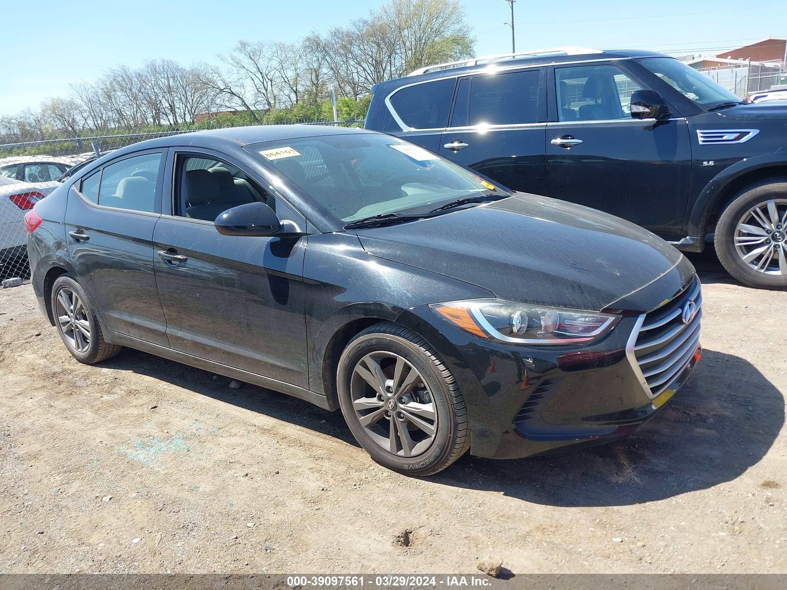 HYUNDAI ELANTRA 2017 5npd84lf4hh007453