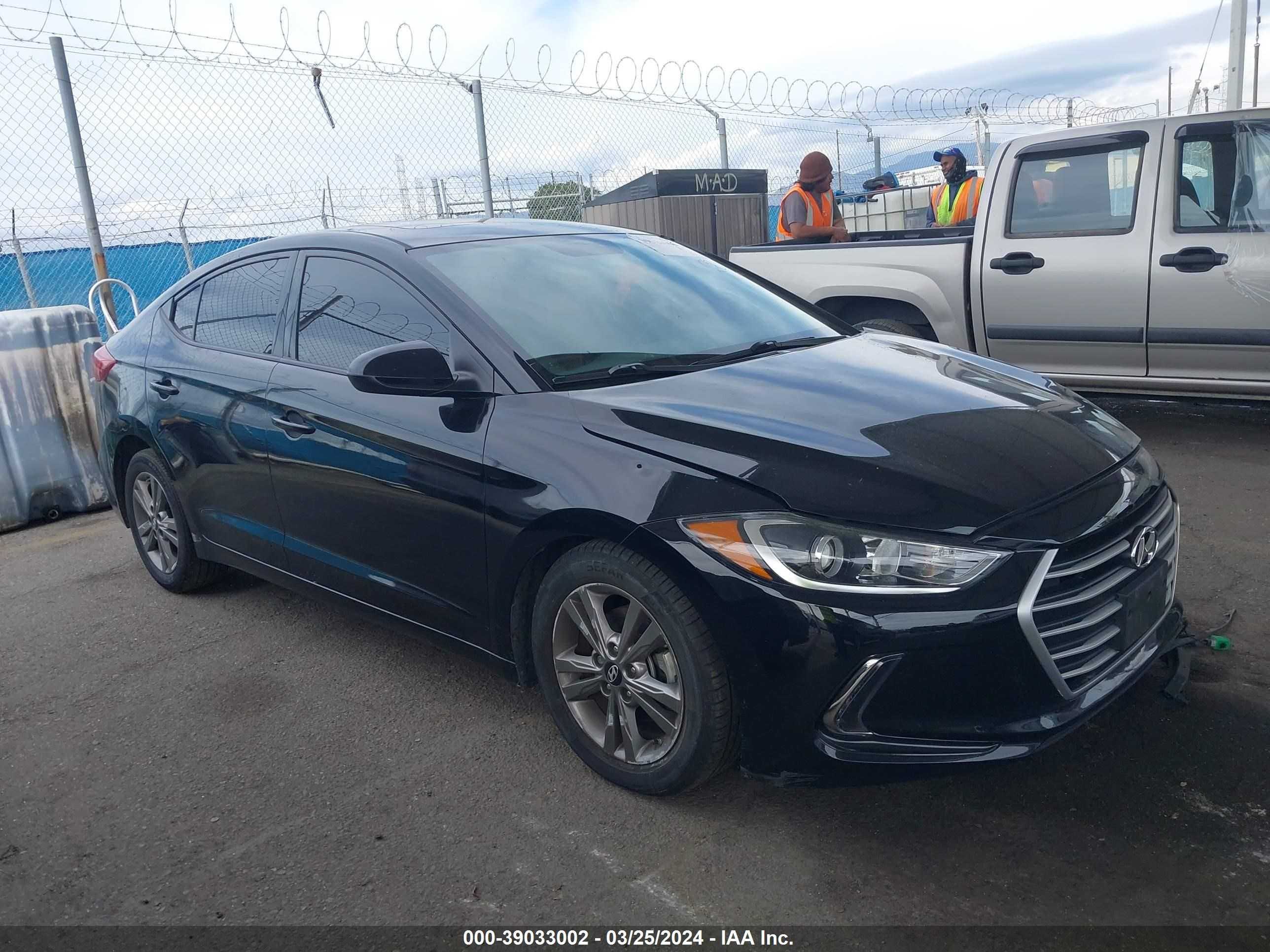 HYUNDAI ELANTRA 2017 5npd84lf4hh203859