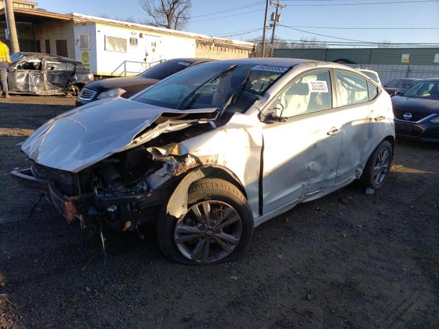 HYUNDAI ELANTRA SE 2018 5npd84lf4jh268796