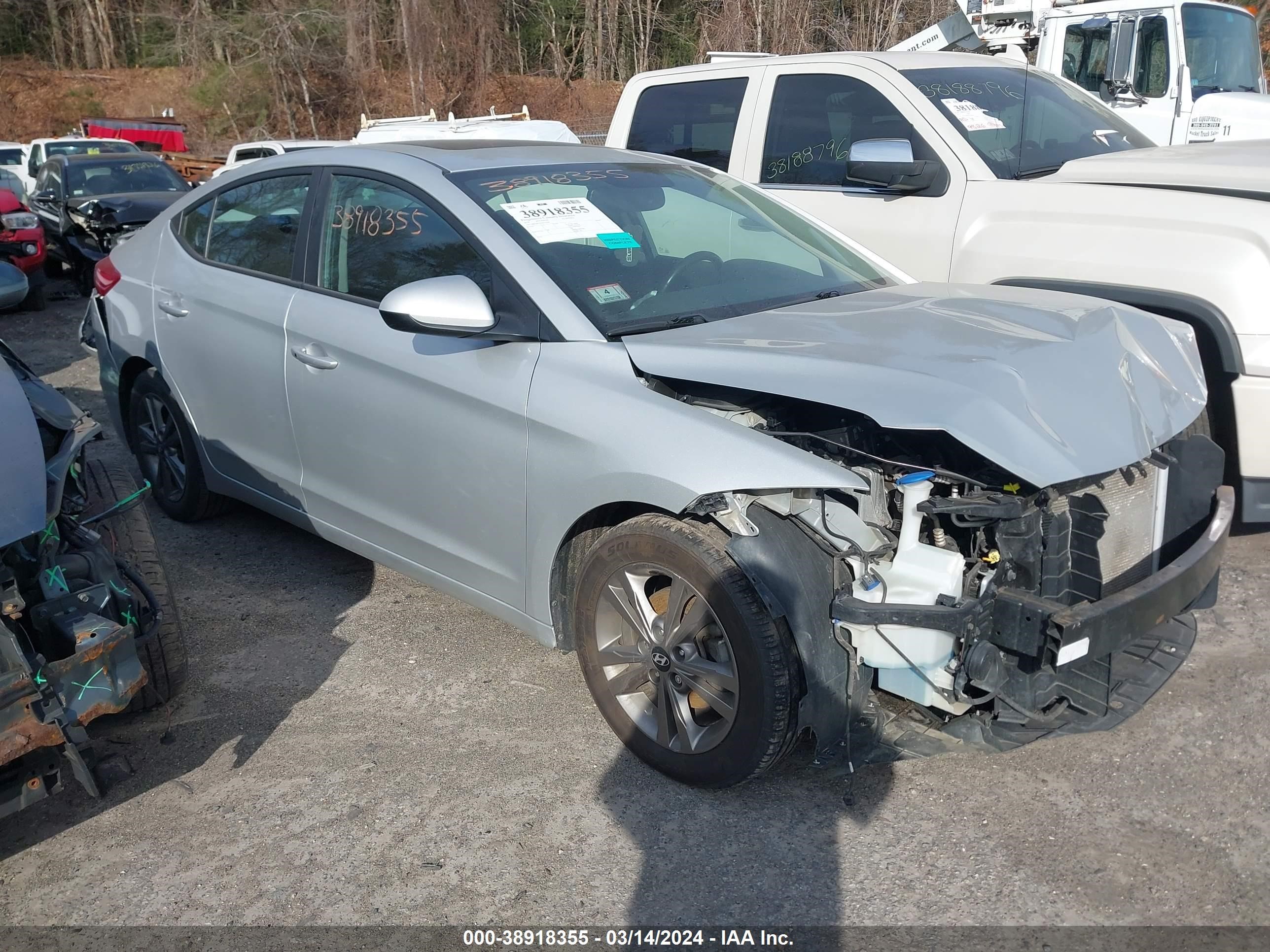 HYUNDAI ELANTRA 2018 5npd84lf4jh279300