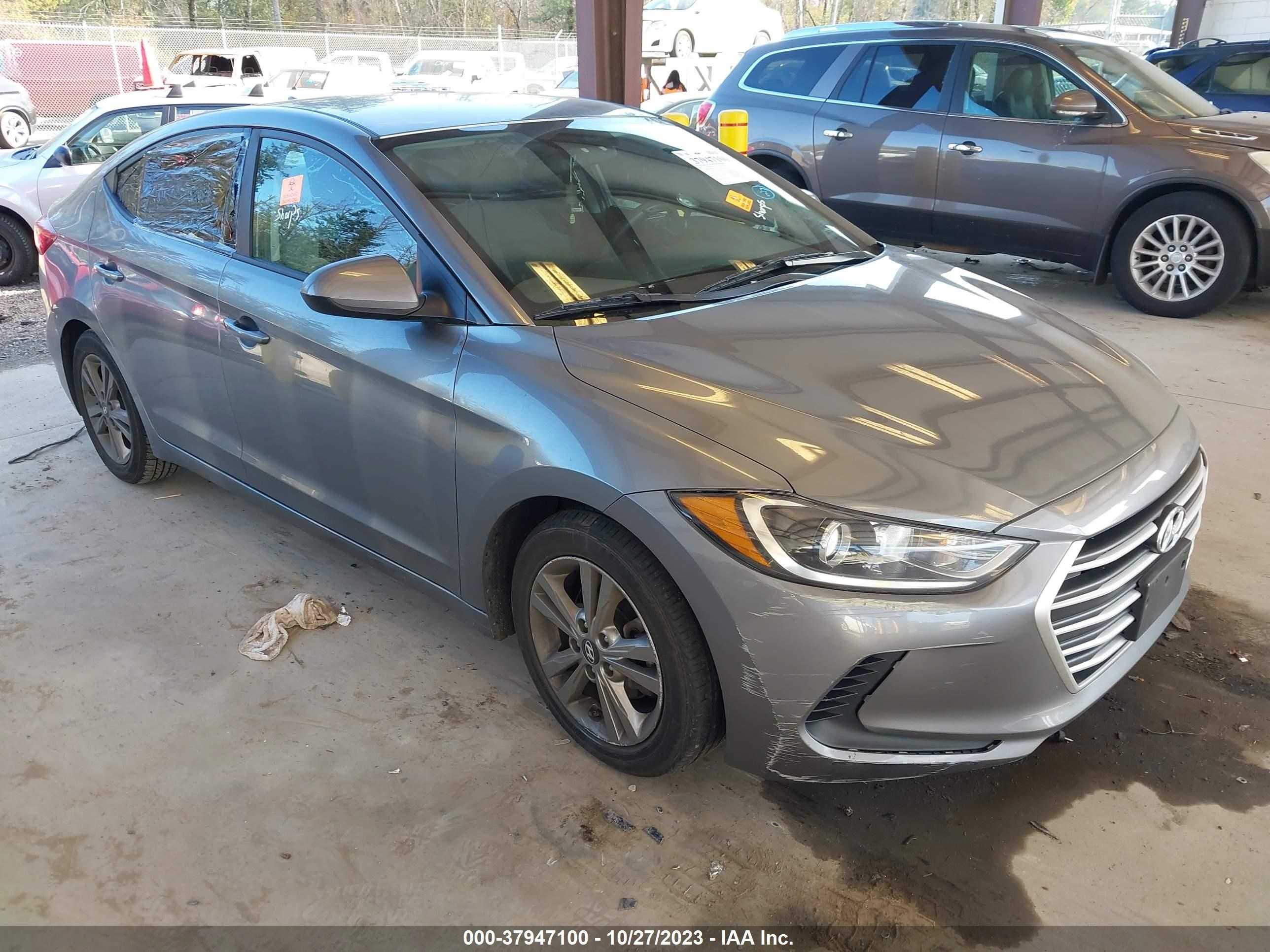 HYUNDAI ELANTRA 2018 5npd84lf4jh295528