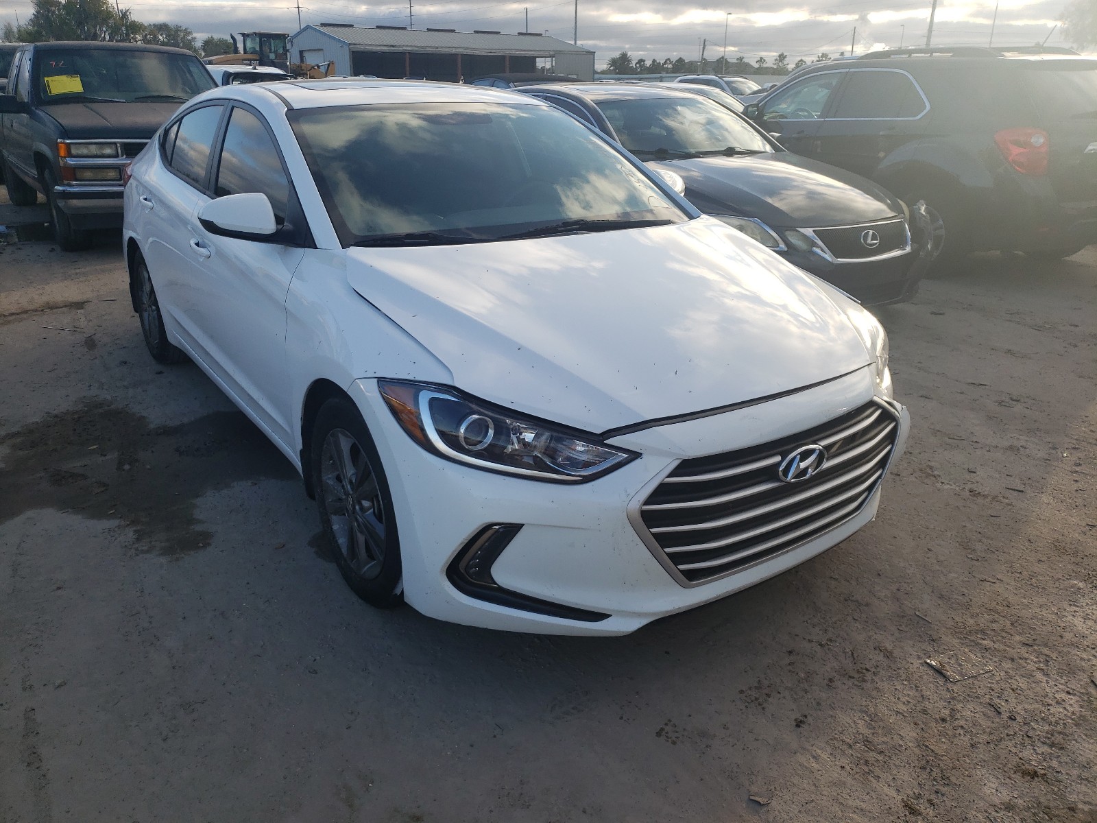 HYUNDAI ELANTRA SE 2018 5npd84lf4jh326180